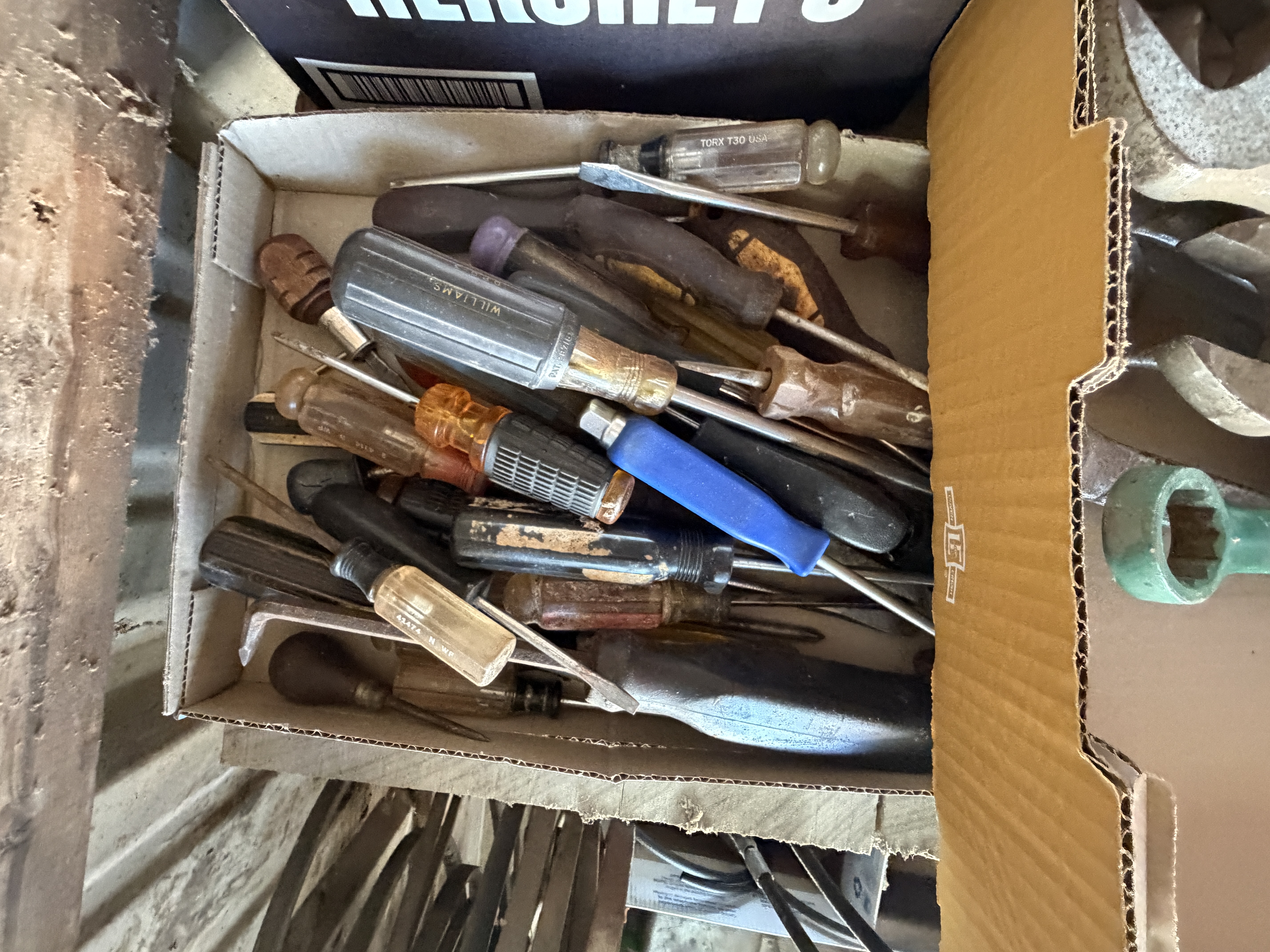 Moving/Reduction Auction Image