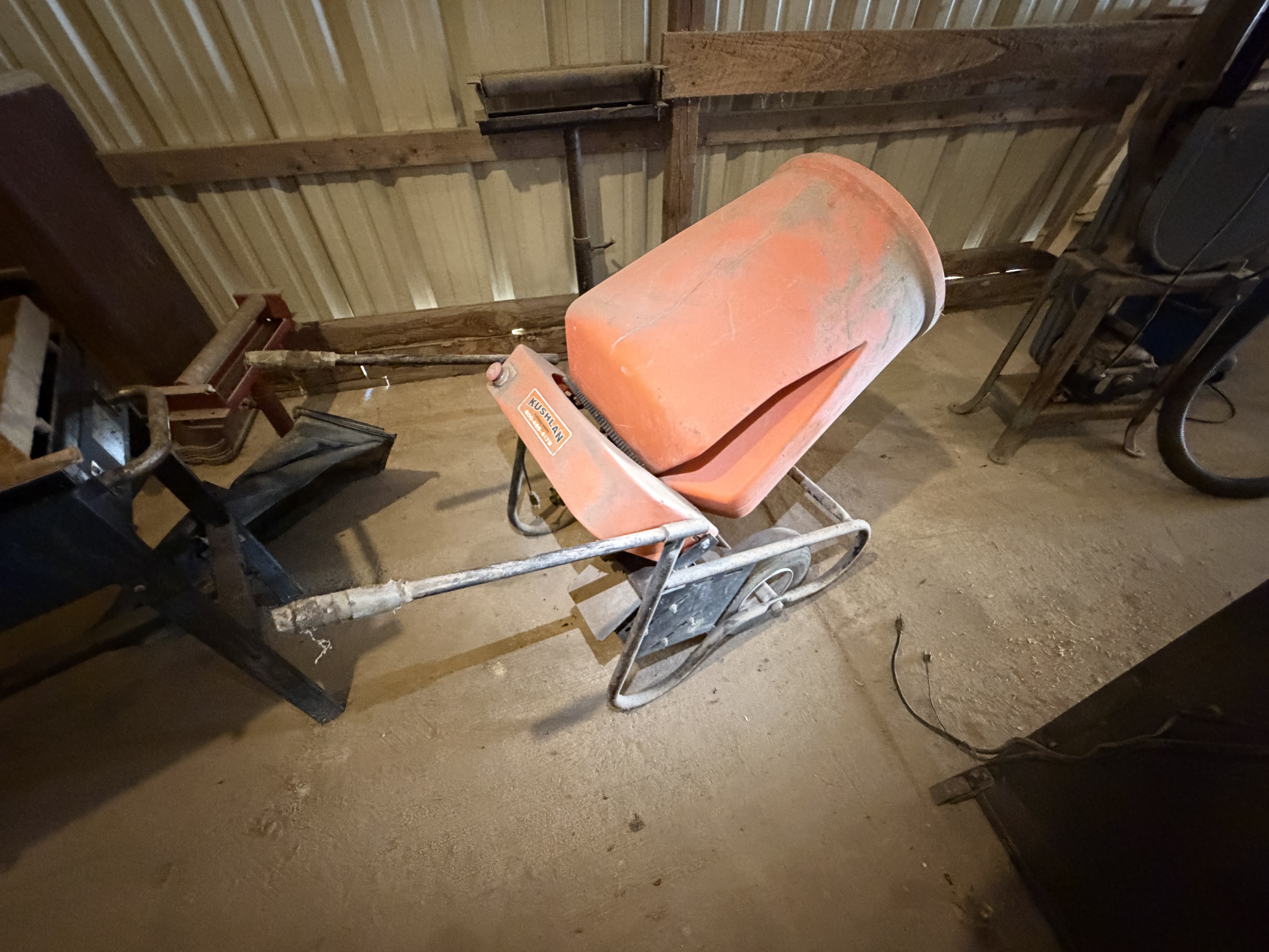 Moving/Reduction Auction Image