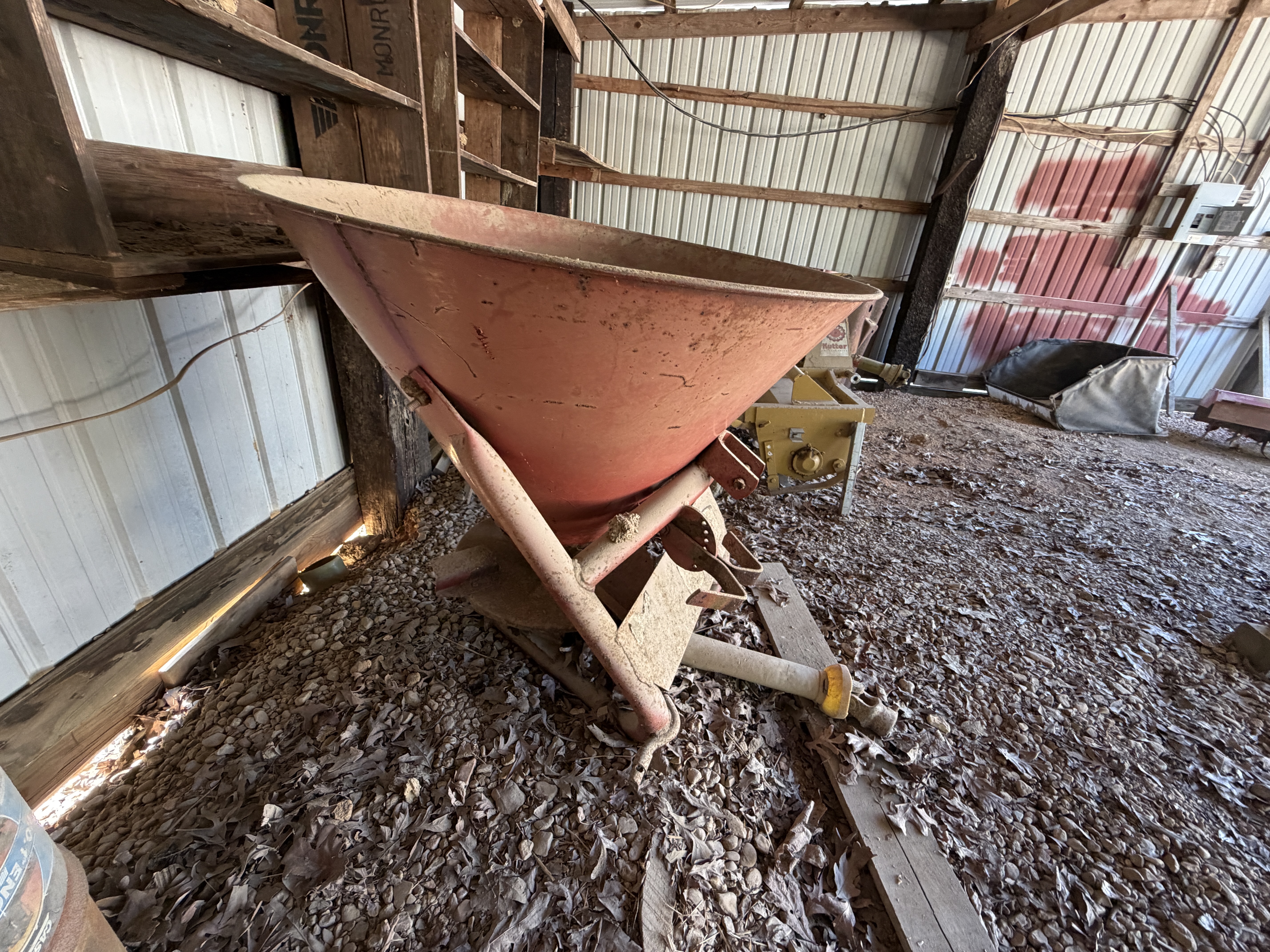 Moving/Reduction Auction Image
