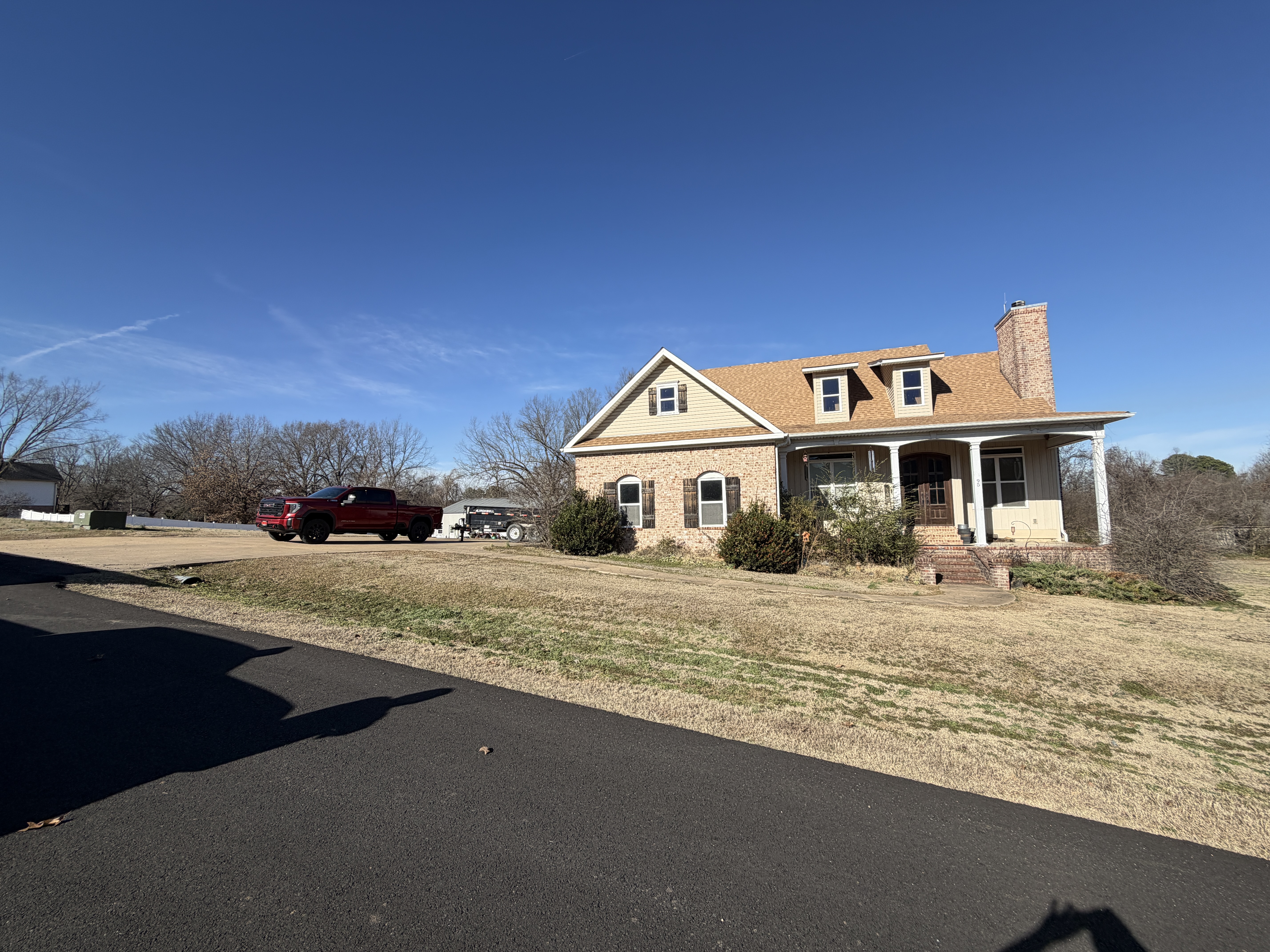 Real Estate & Personal Property Auction Image