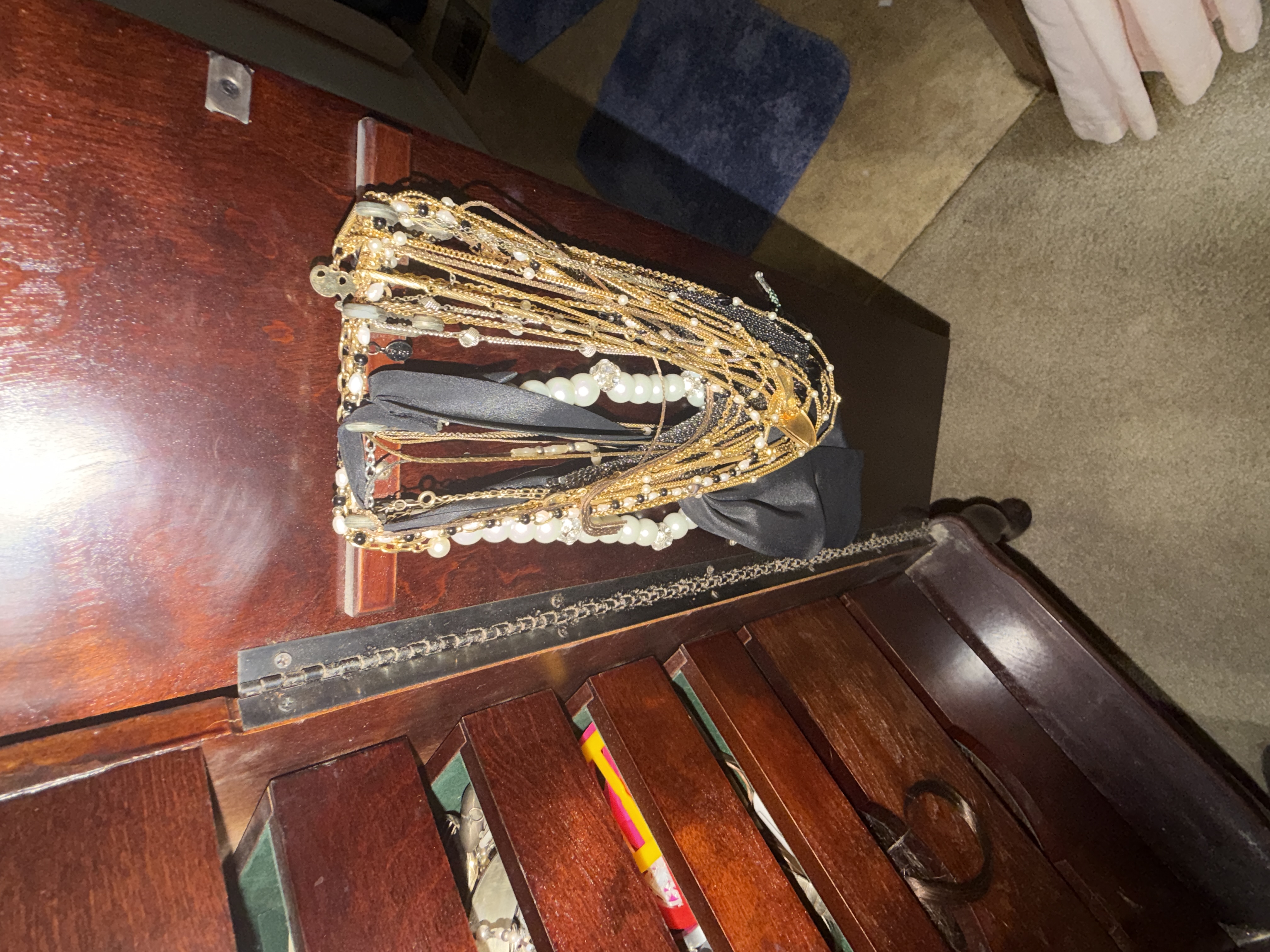 Estate Auction Image