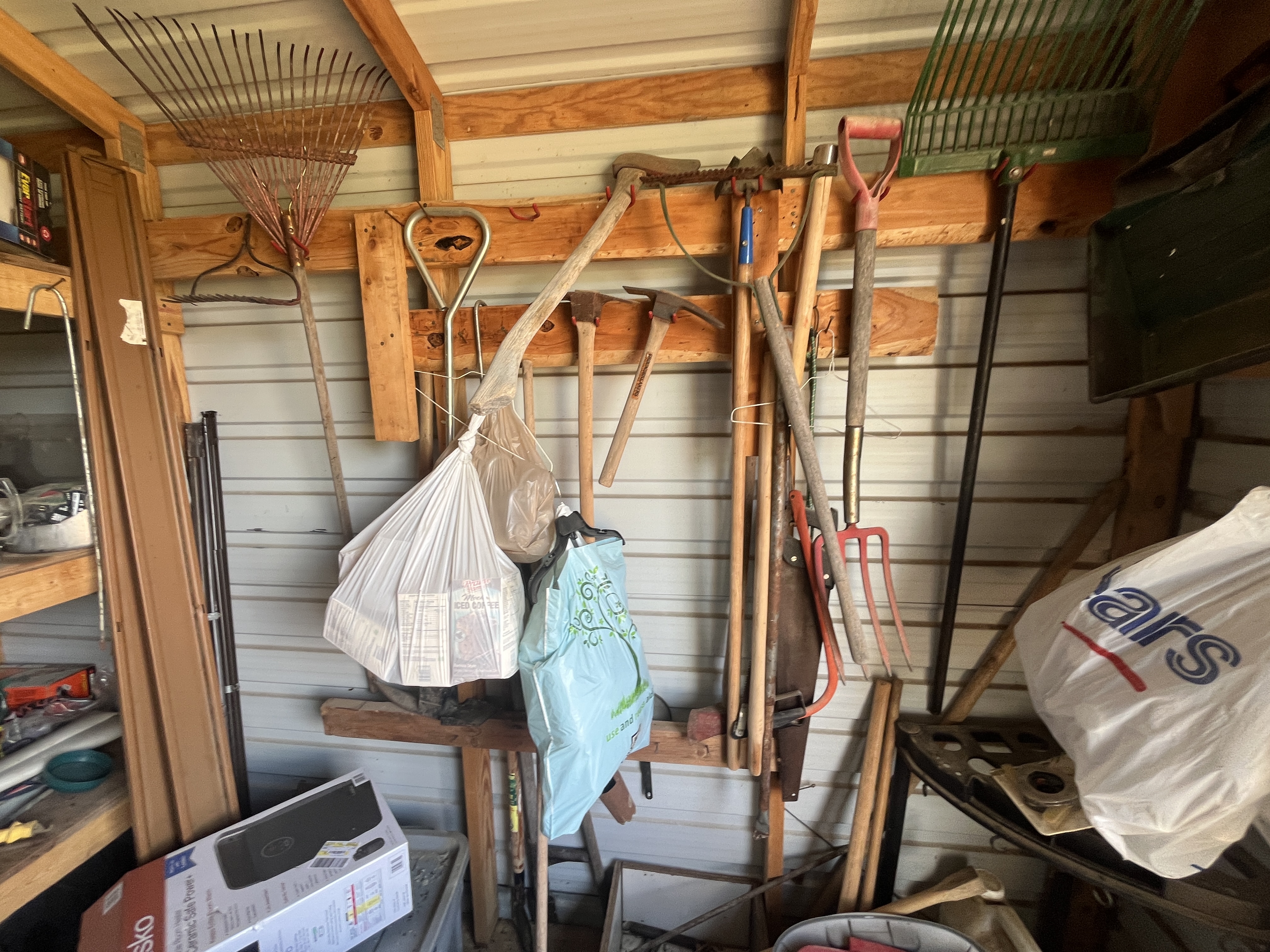 Ward Estate Auction Image