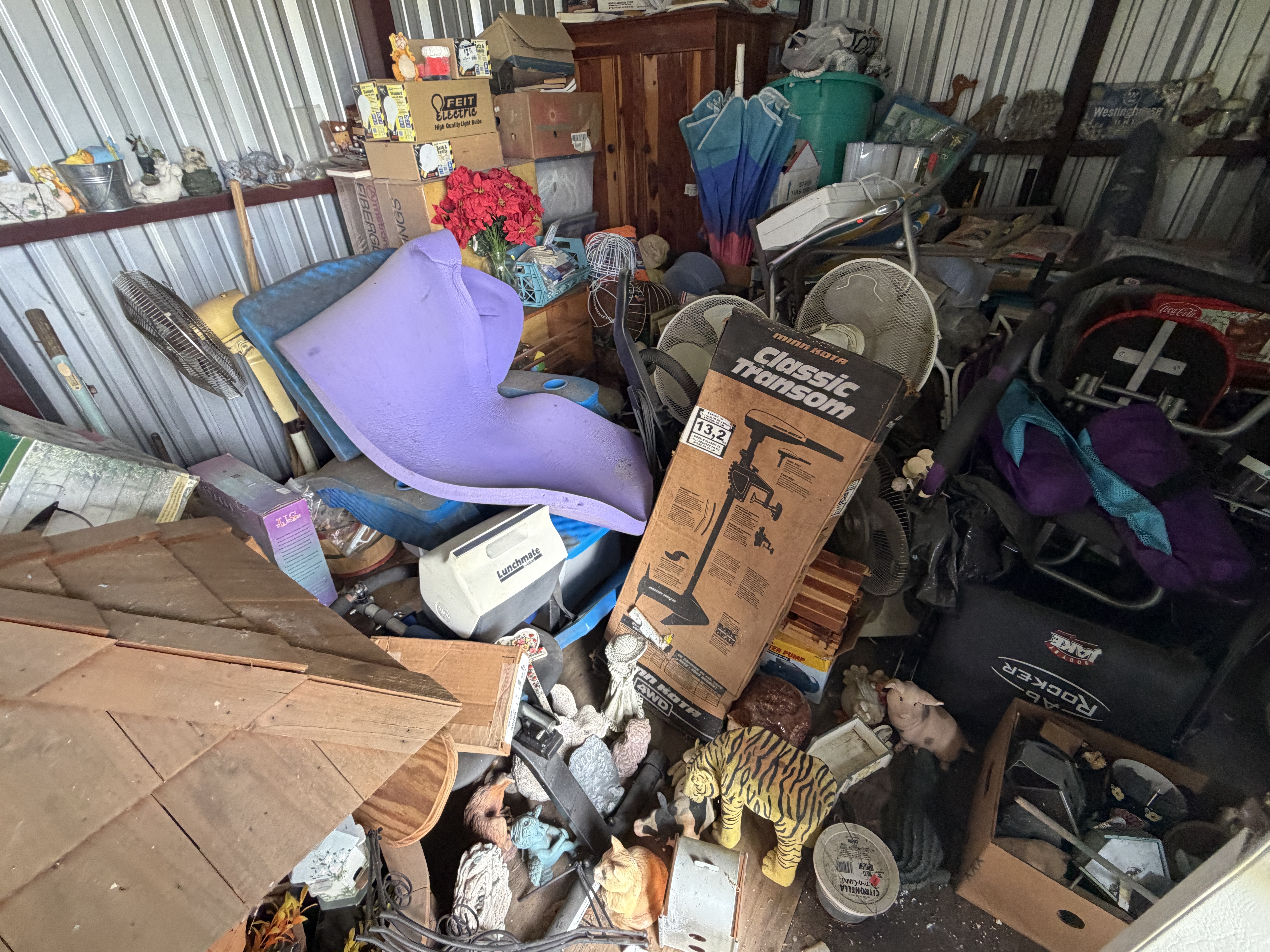 Estate Auction Image