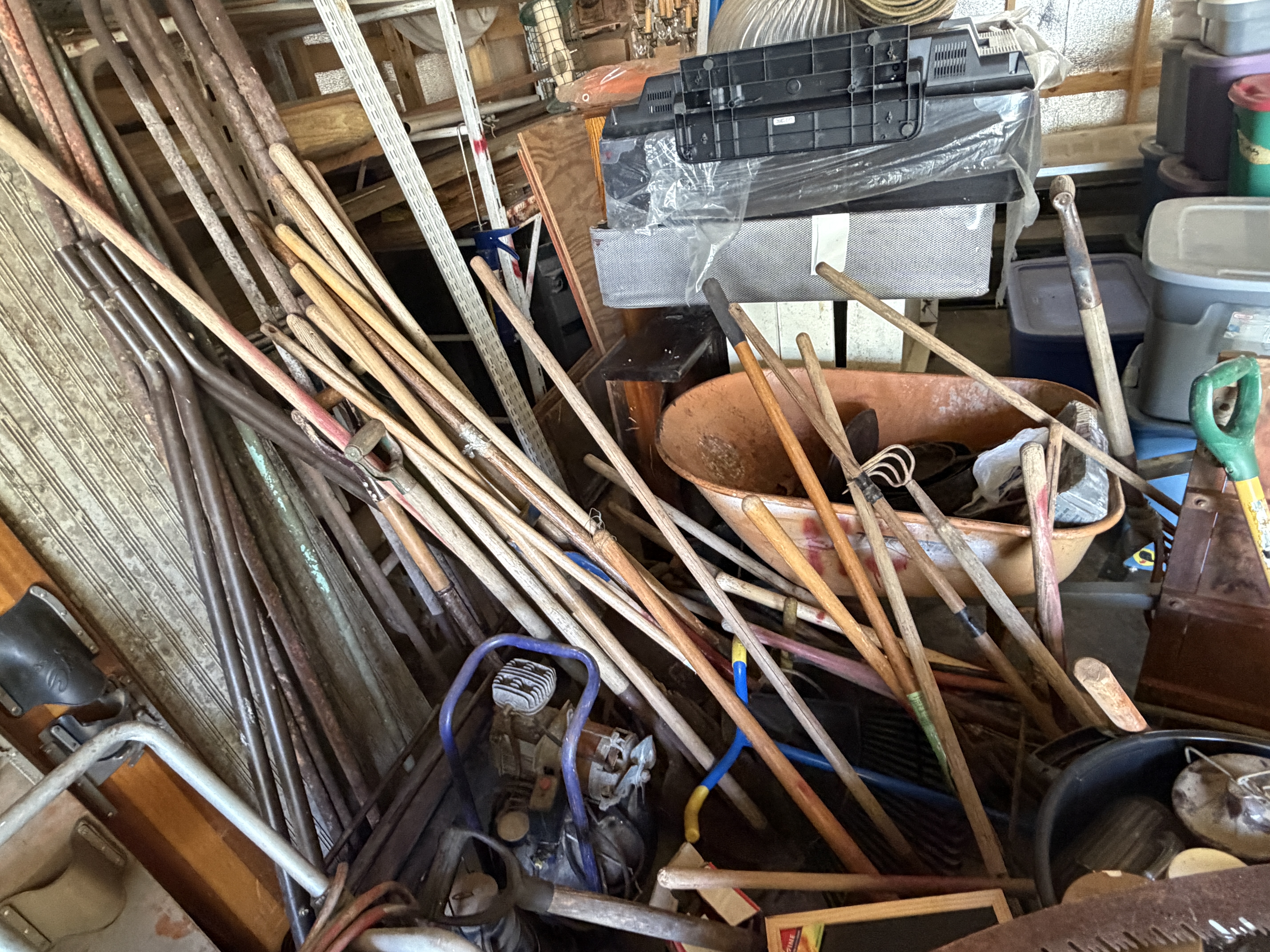 Estate Auction Image