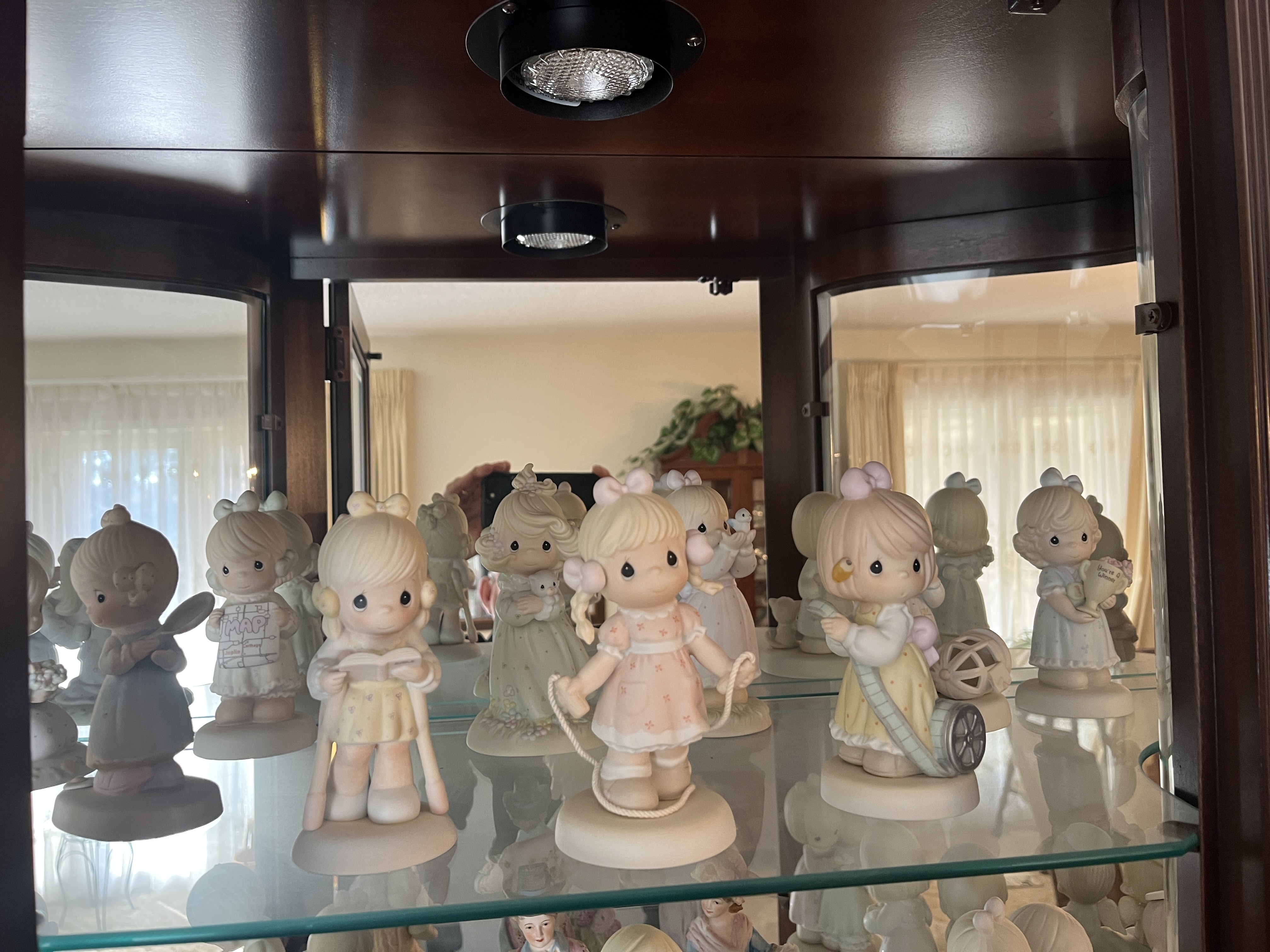 Living Estate of Ms Mary Schug Image