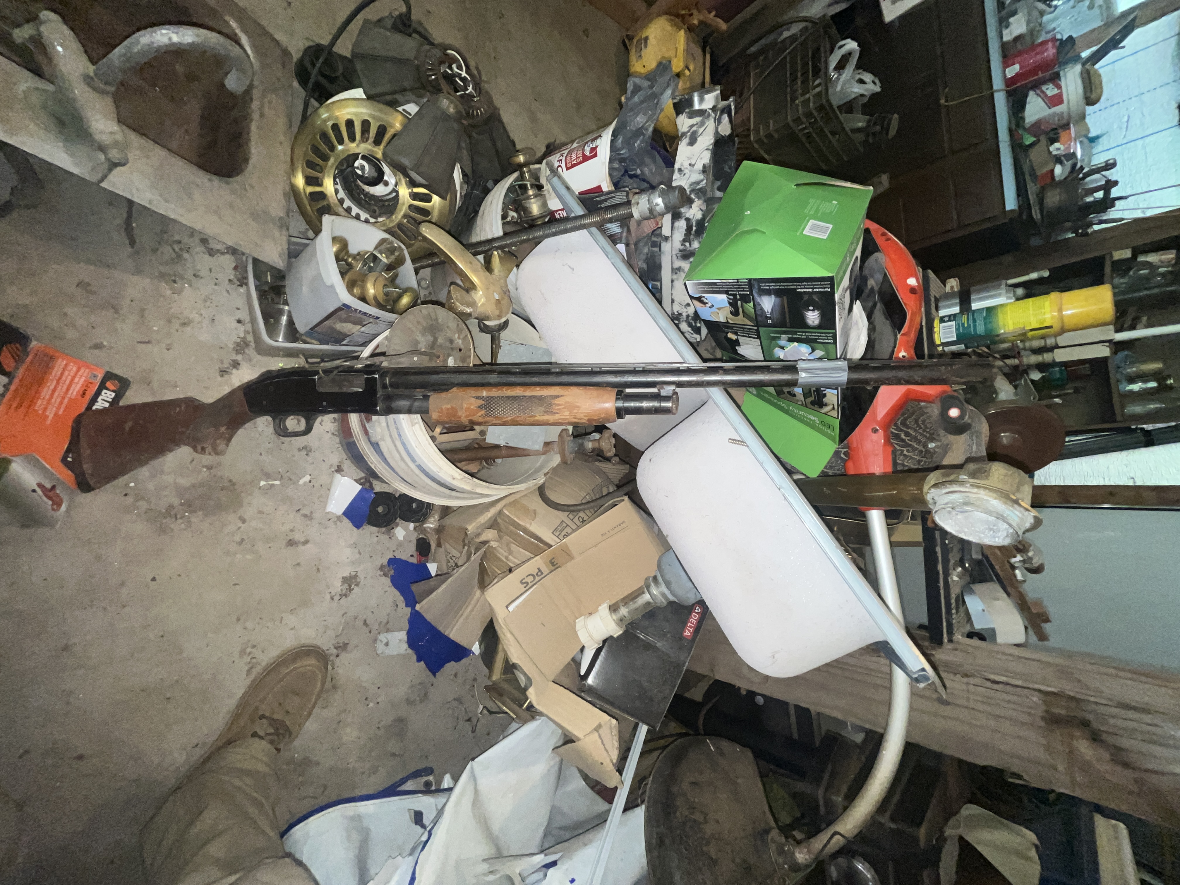 Moving Auction Image