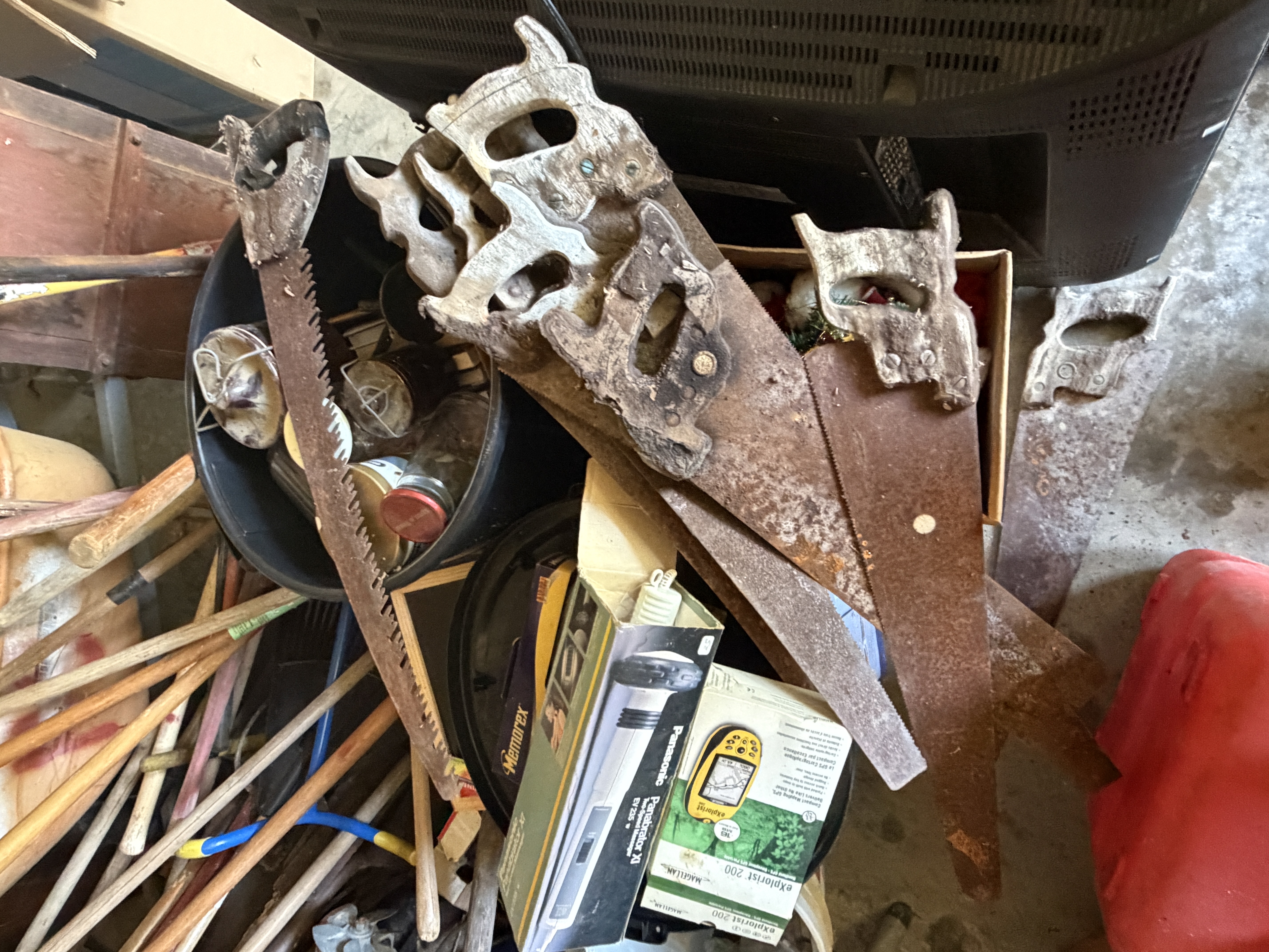 Estate Auction Image