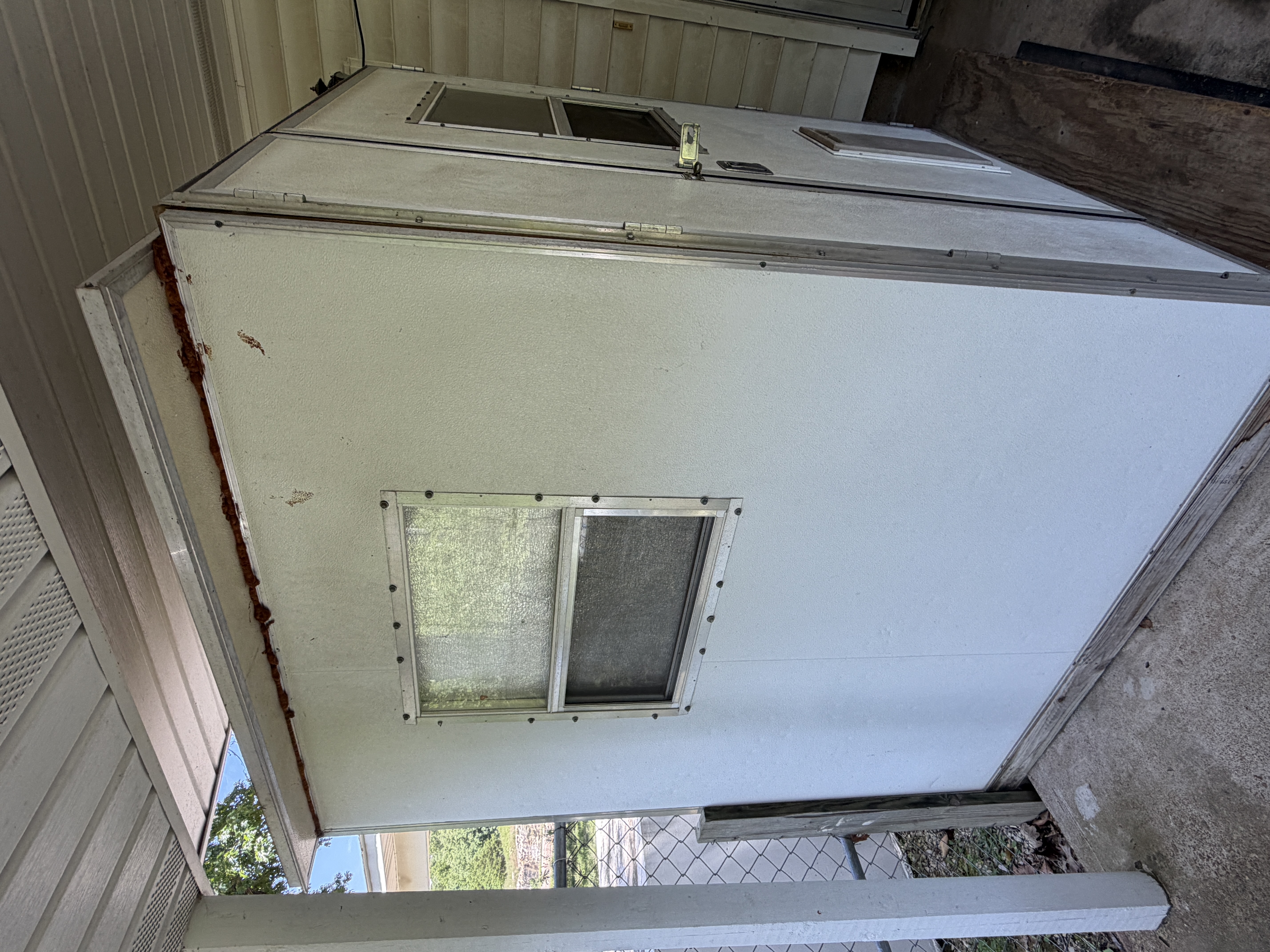 Estate Auction Image