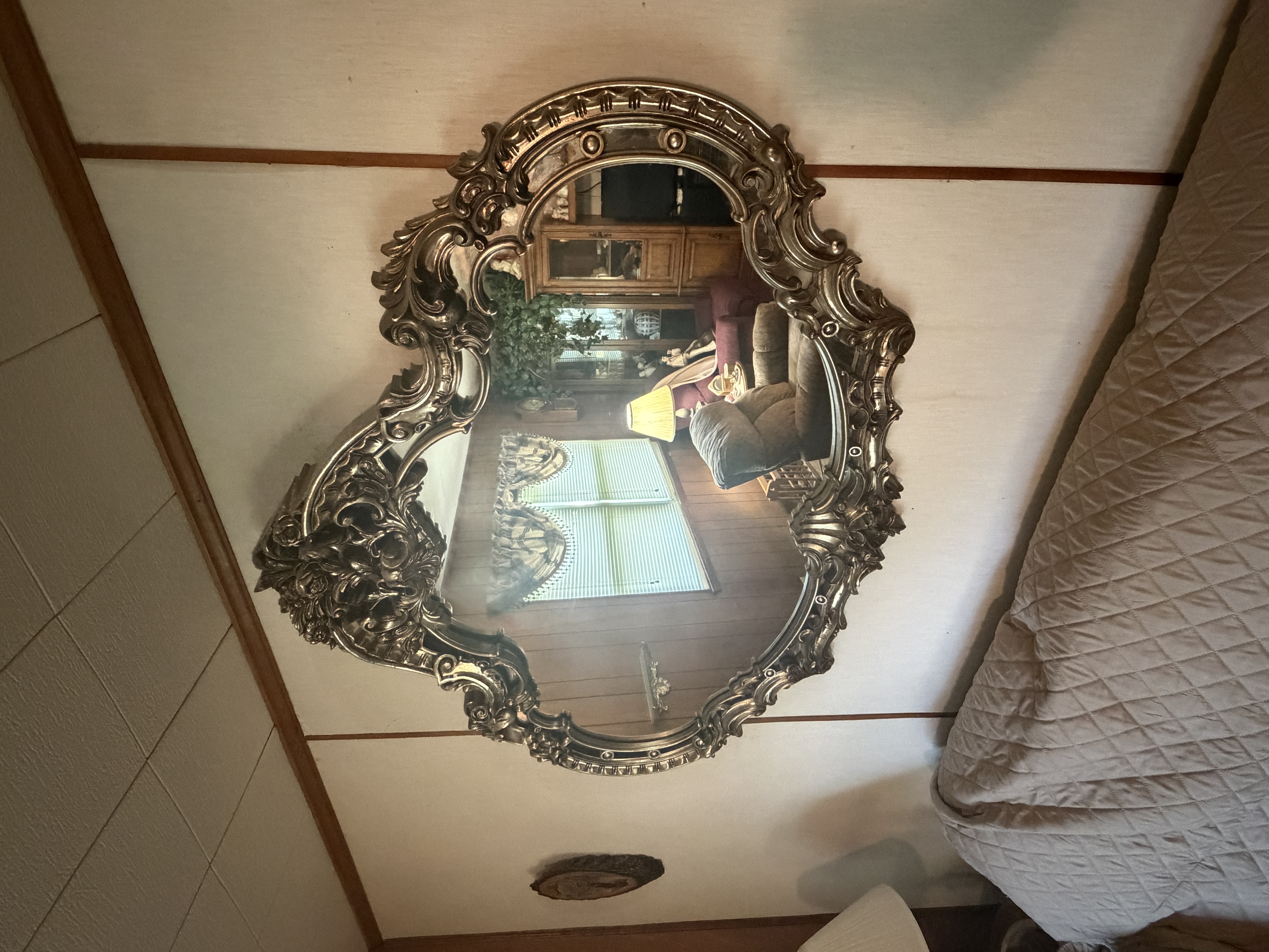 Estate Auction Image