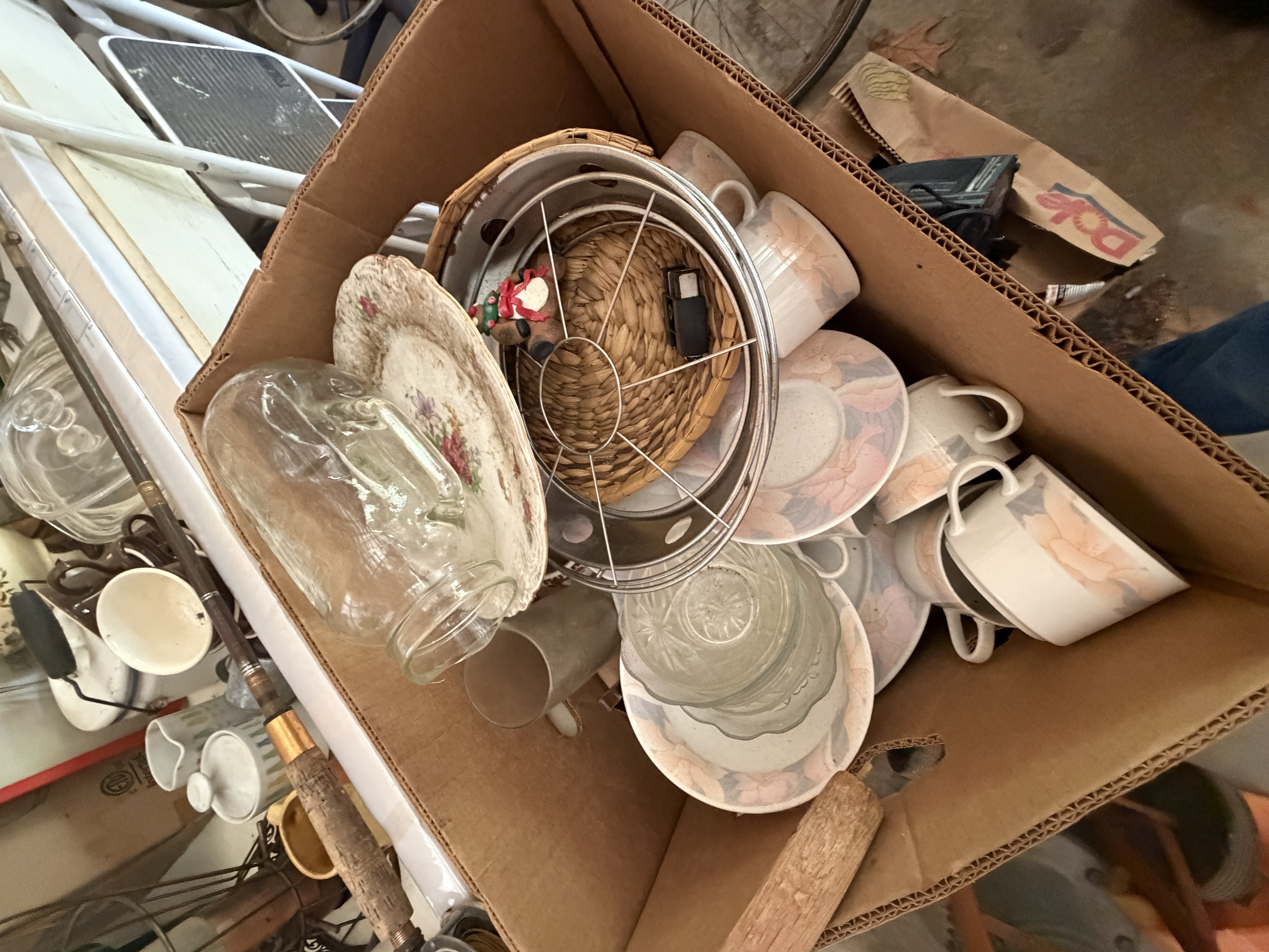 Estate Auction Image