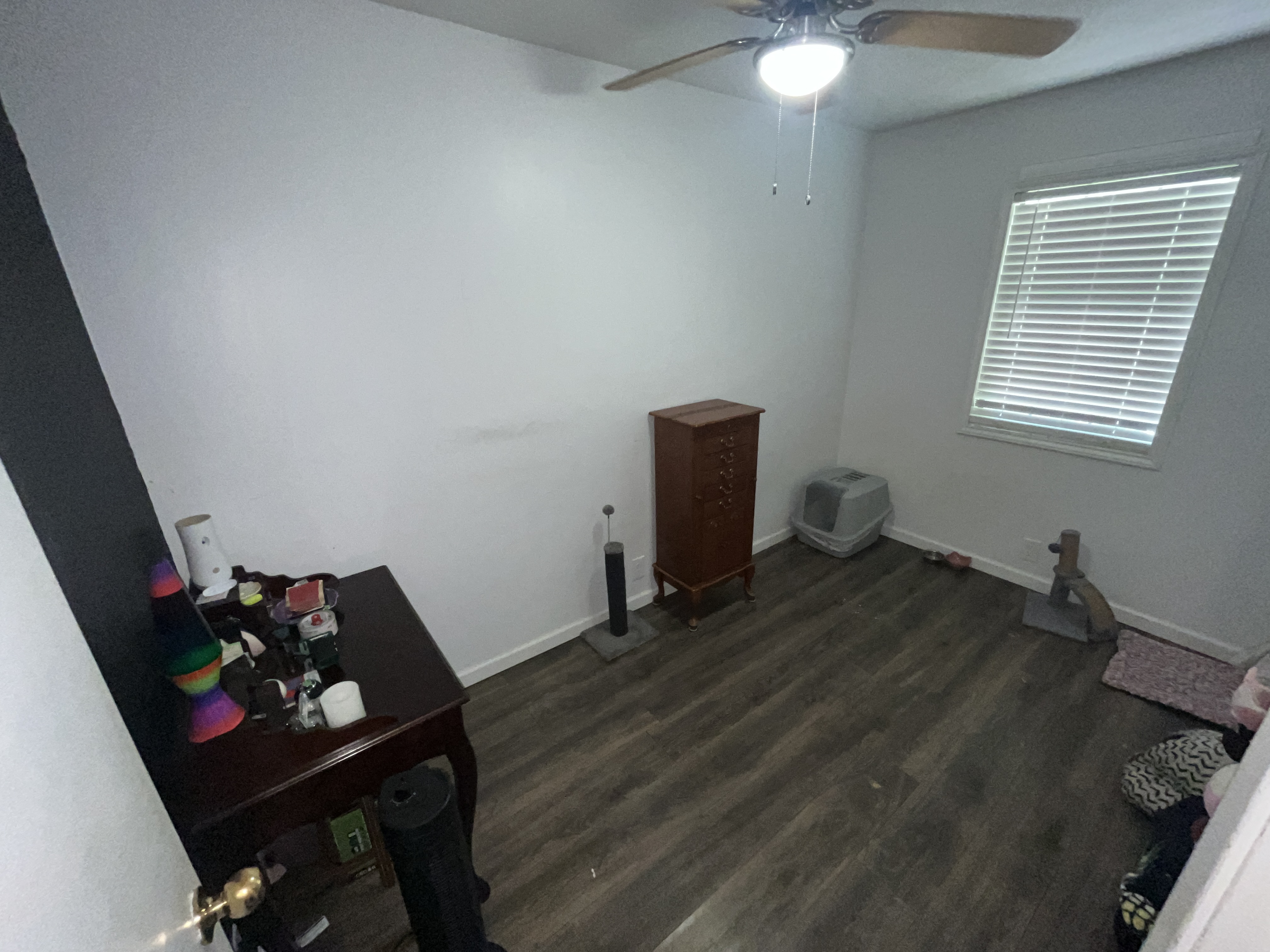 Real Estate & Personal Property Auction Image