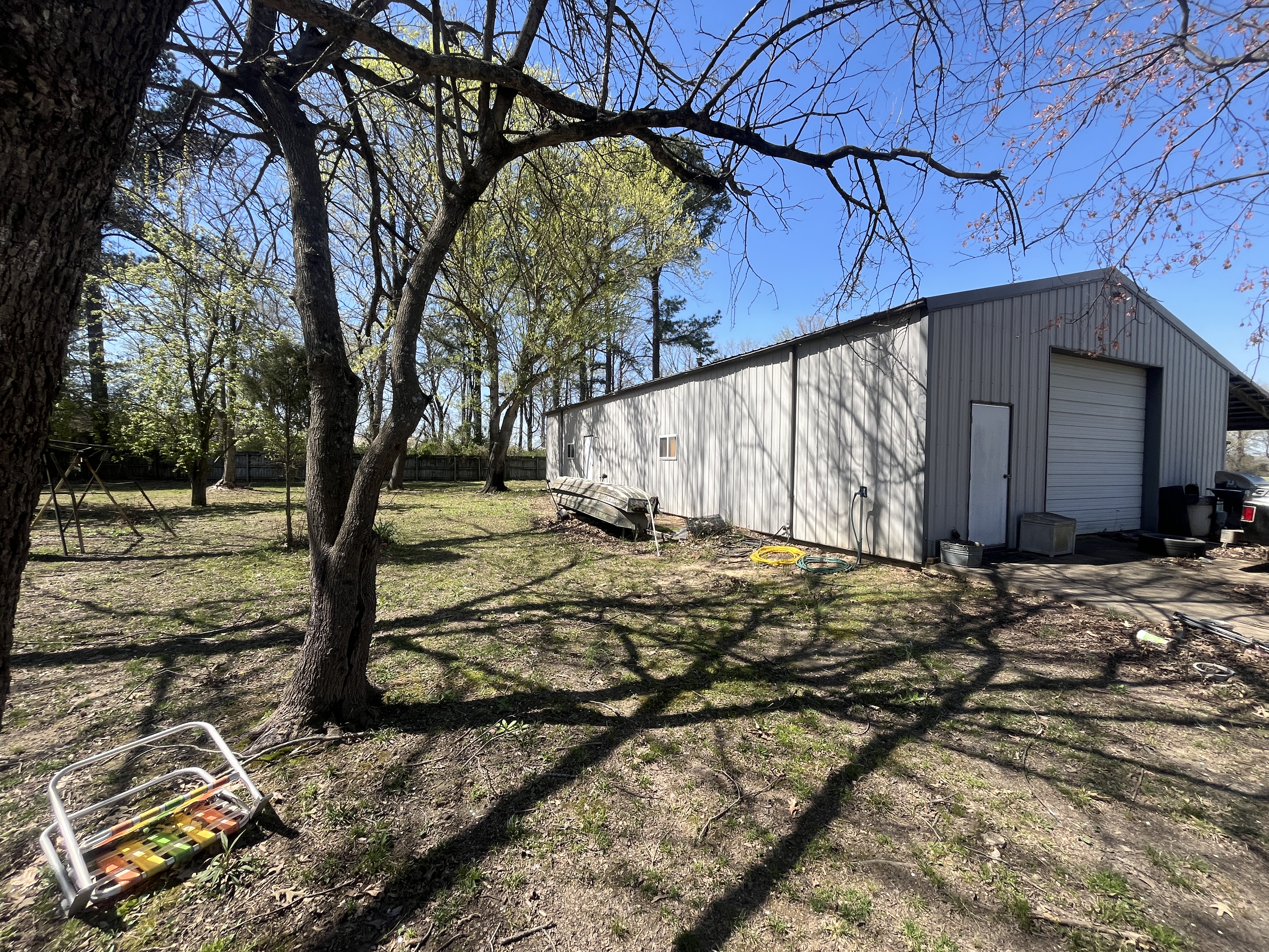 Real Estate & Personal Property Auction Image