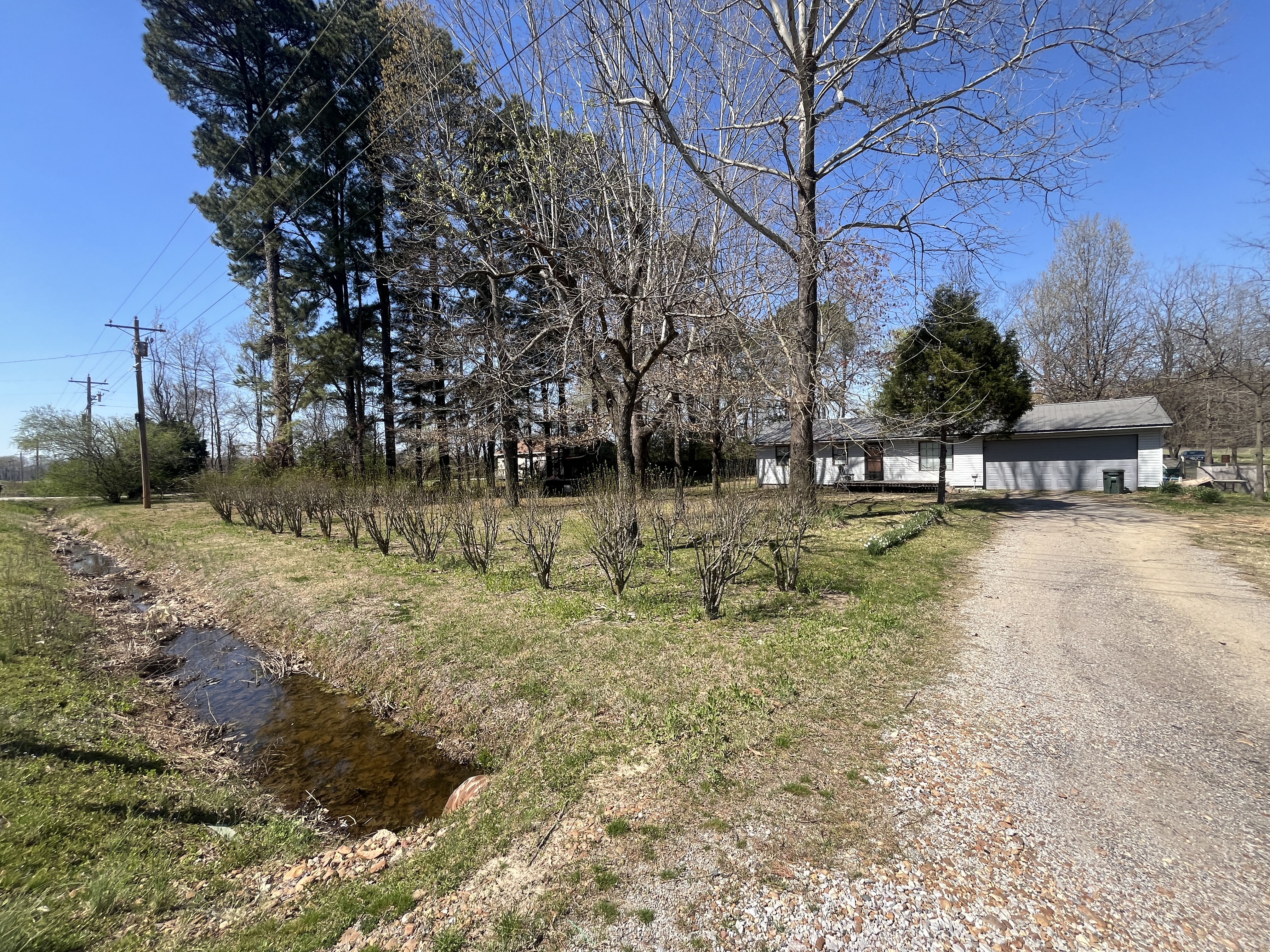 Real Estate & Personal Property Auction Image