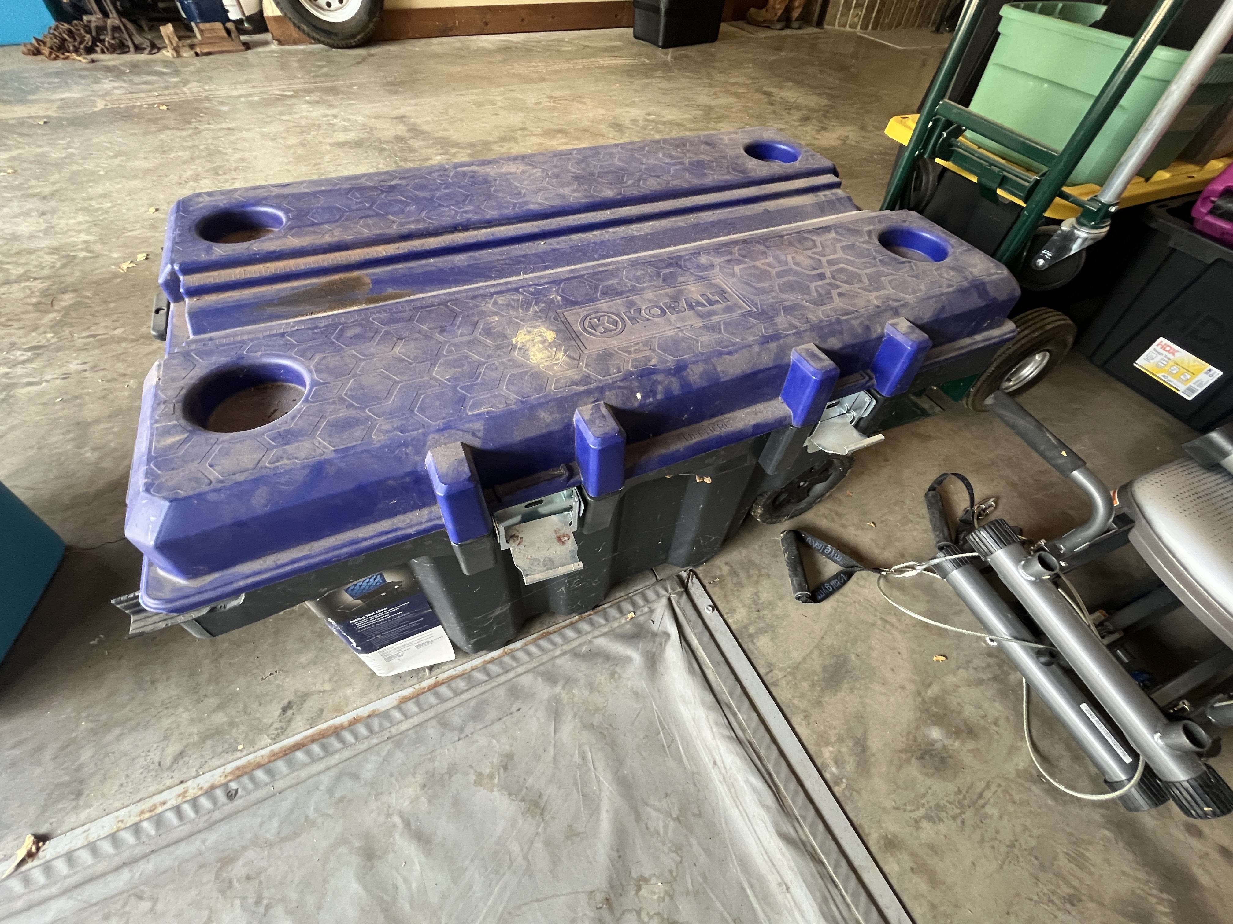 Moving Auction Image