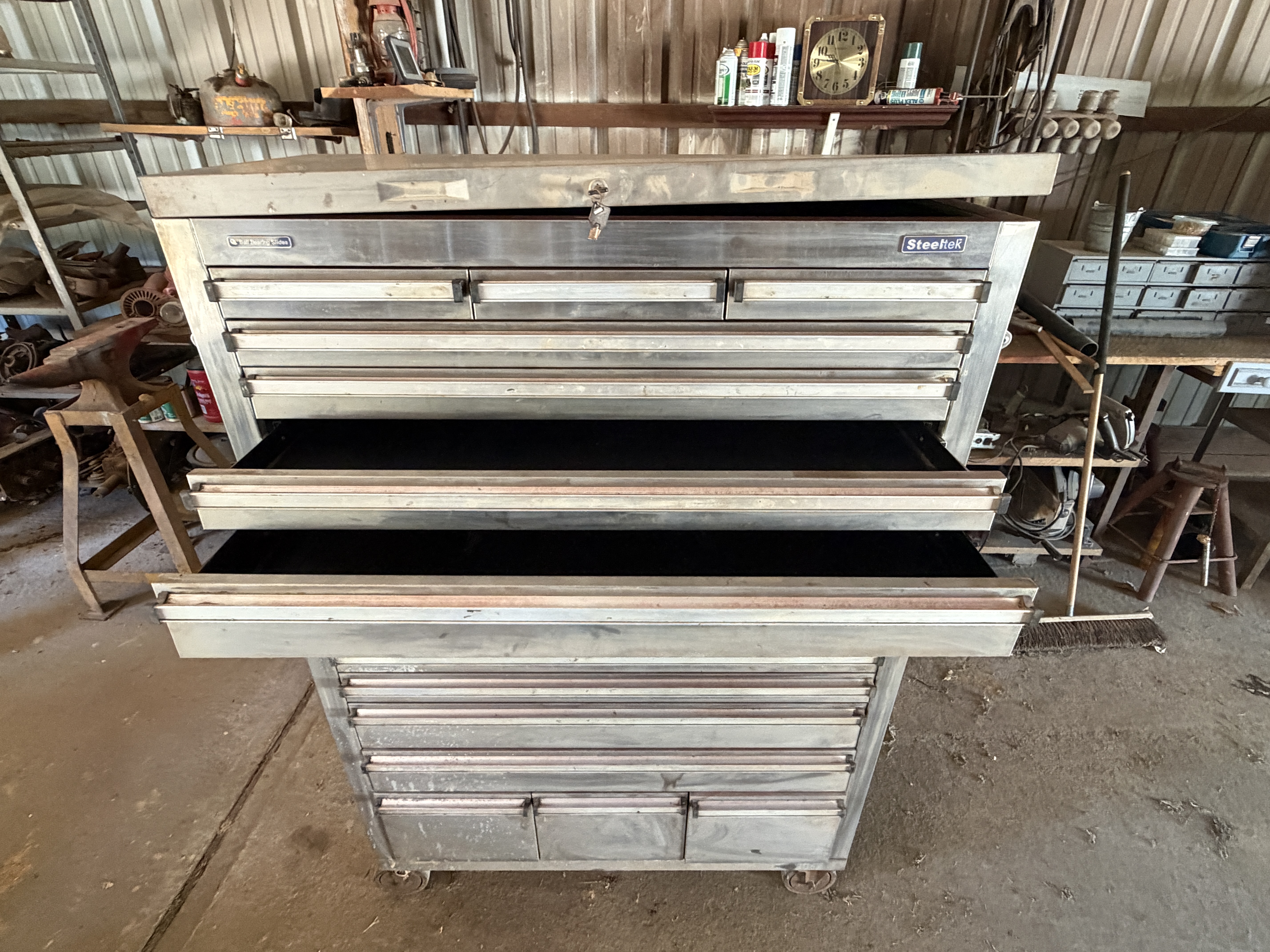Moving/Reduction Auction Image