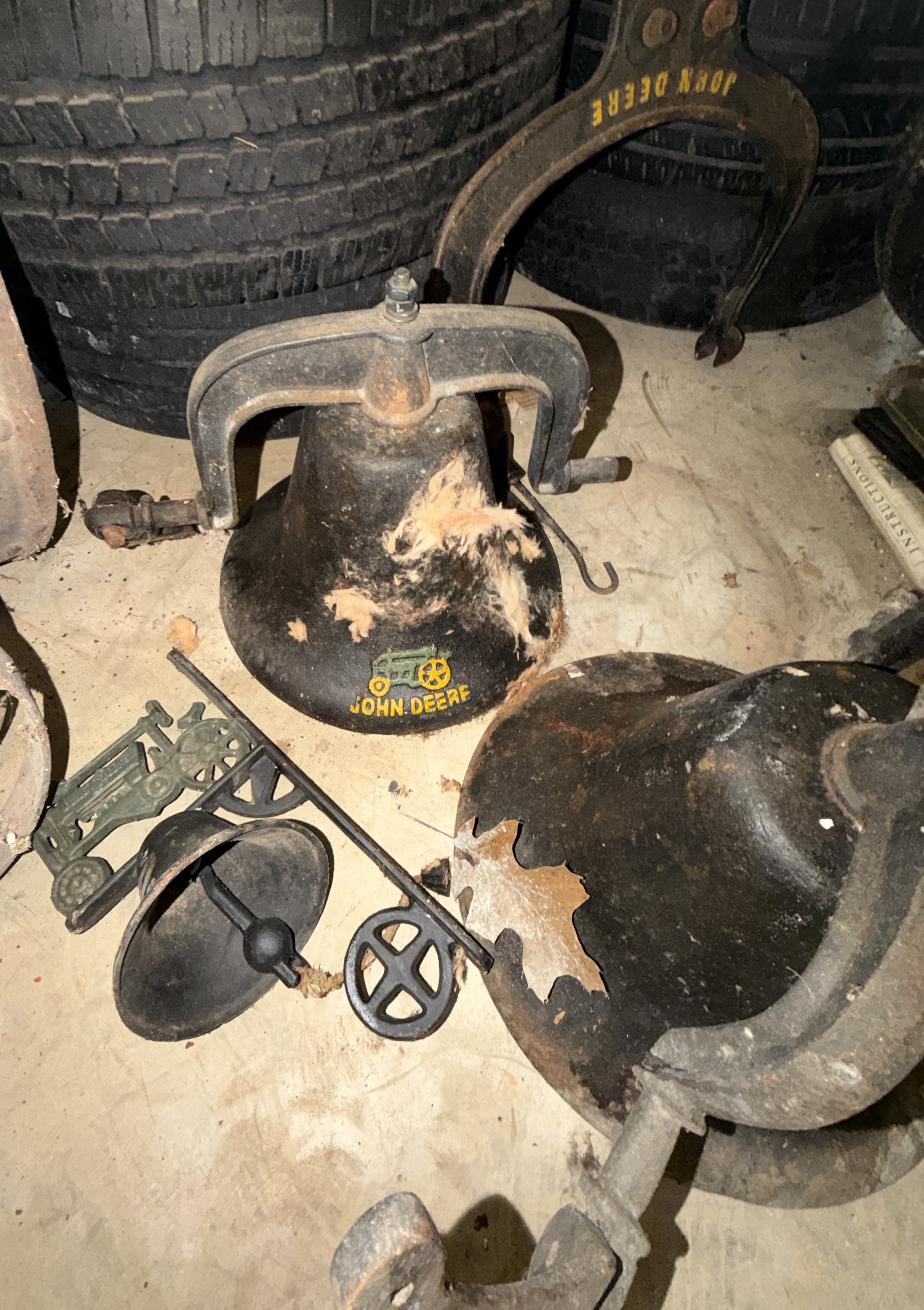 Estate Auction Image