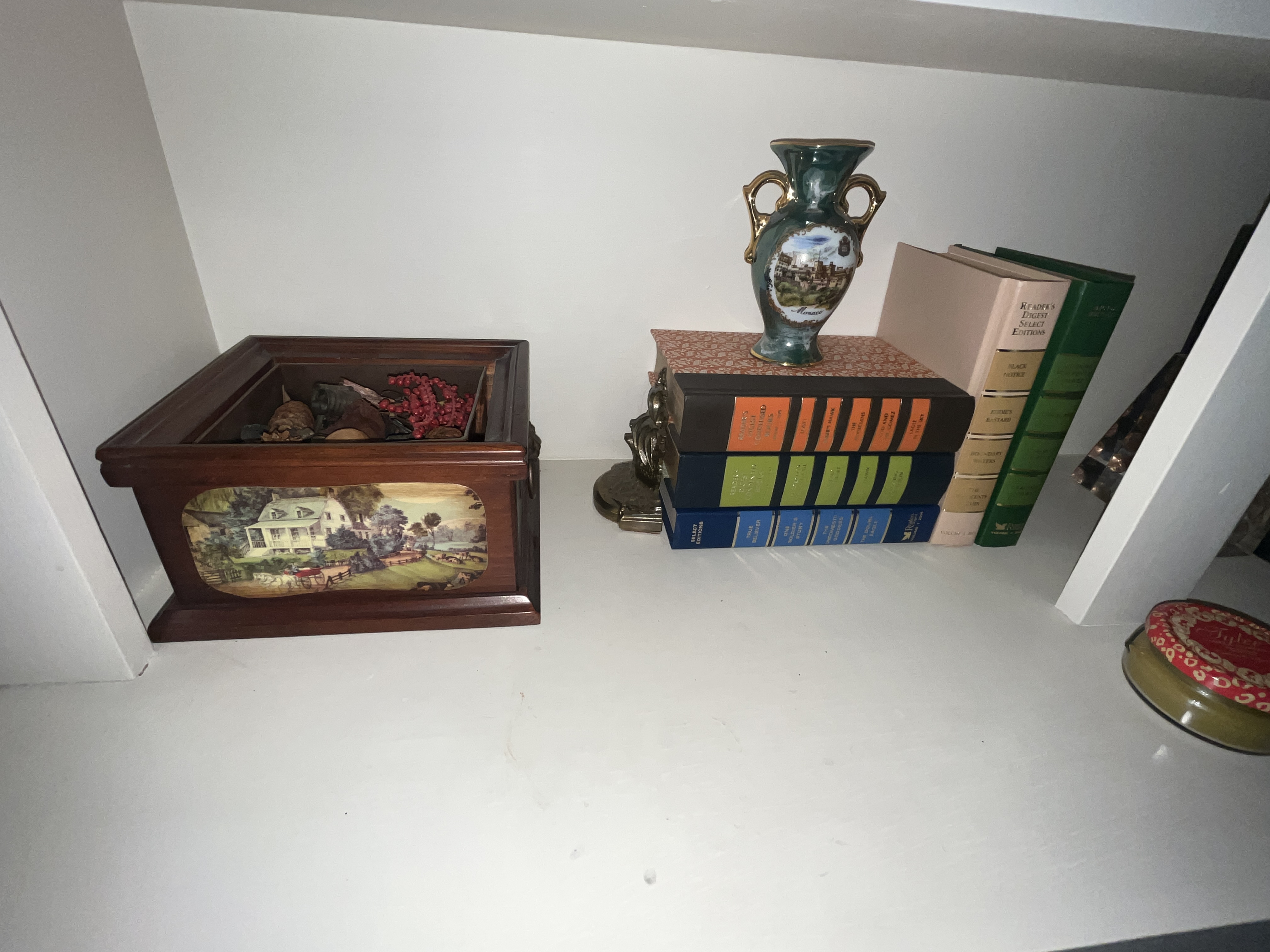 Estate Auction Image