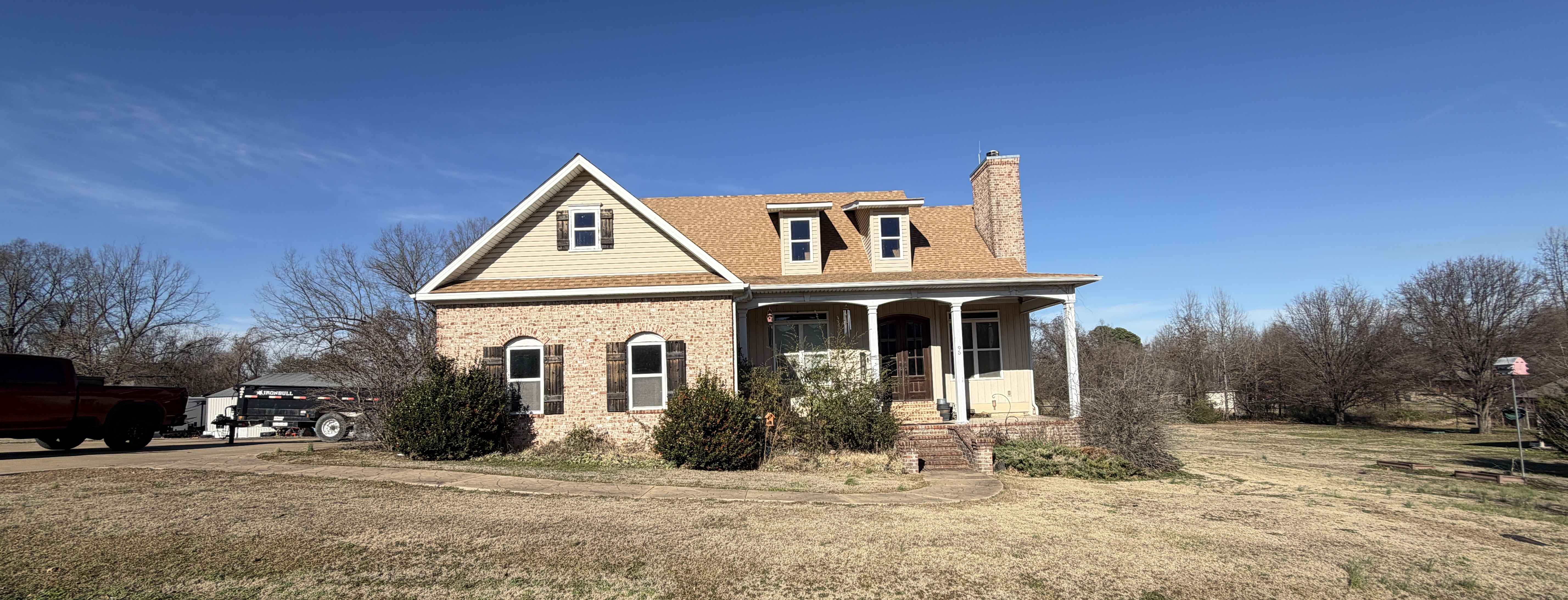 Real Estate & Personal Property Auction Image