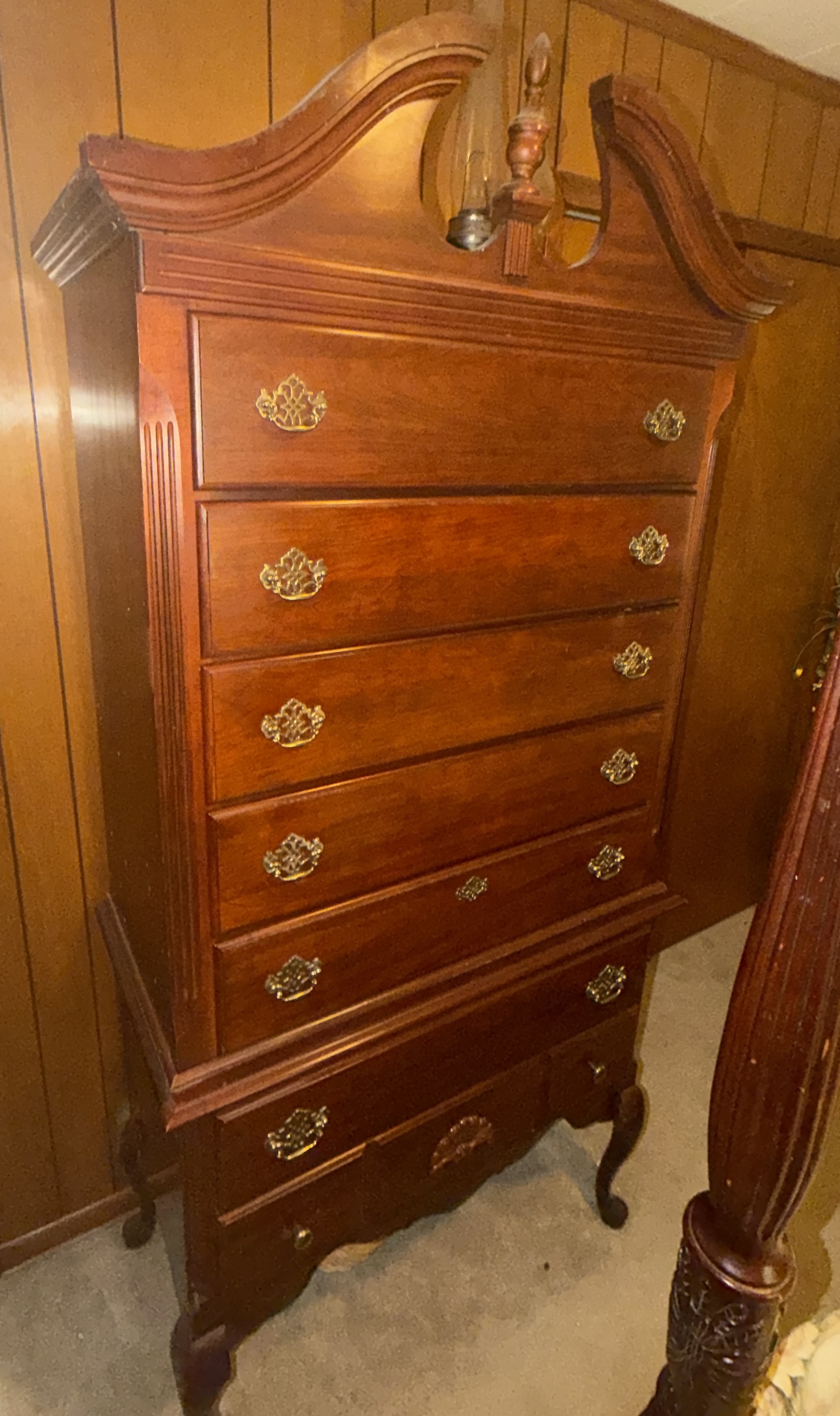 Estate Auction Image