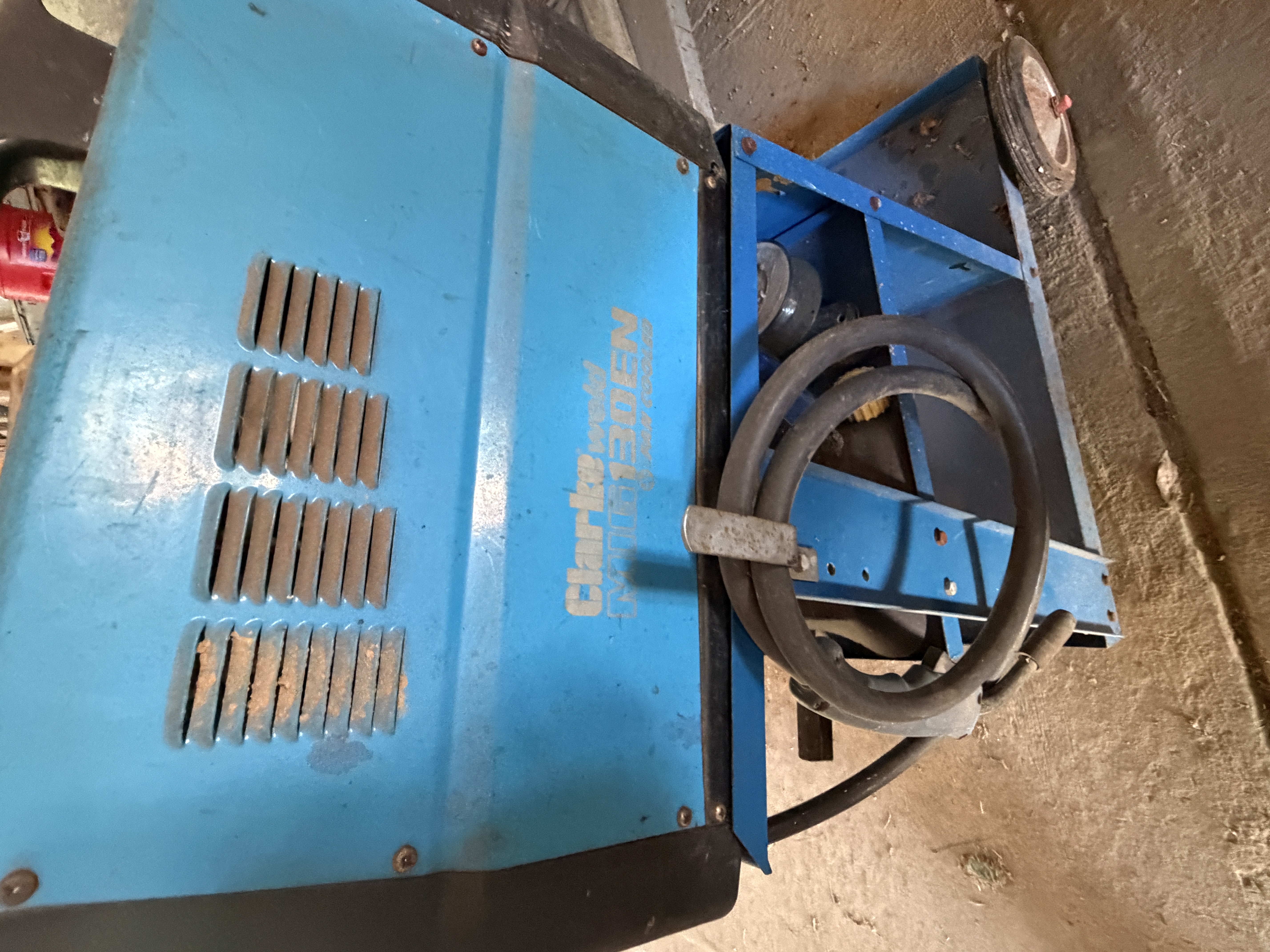Moving/Reduction Auction Image