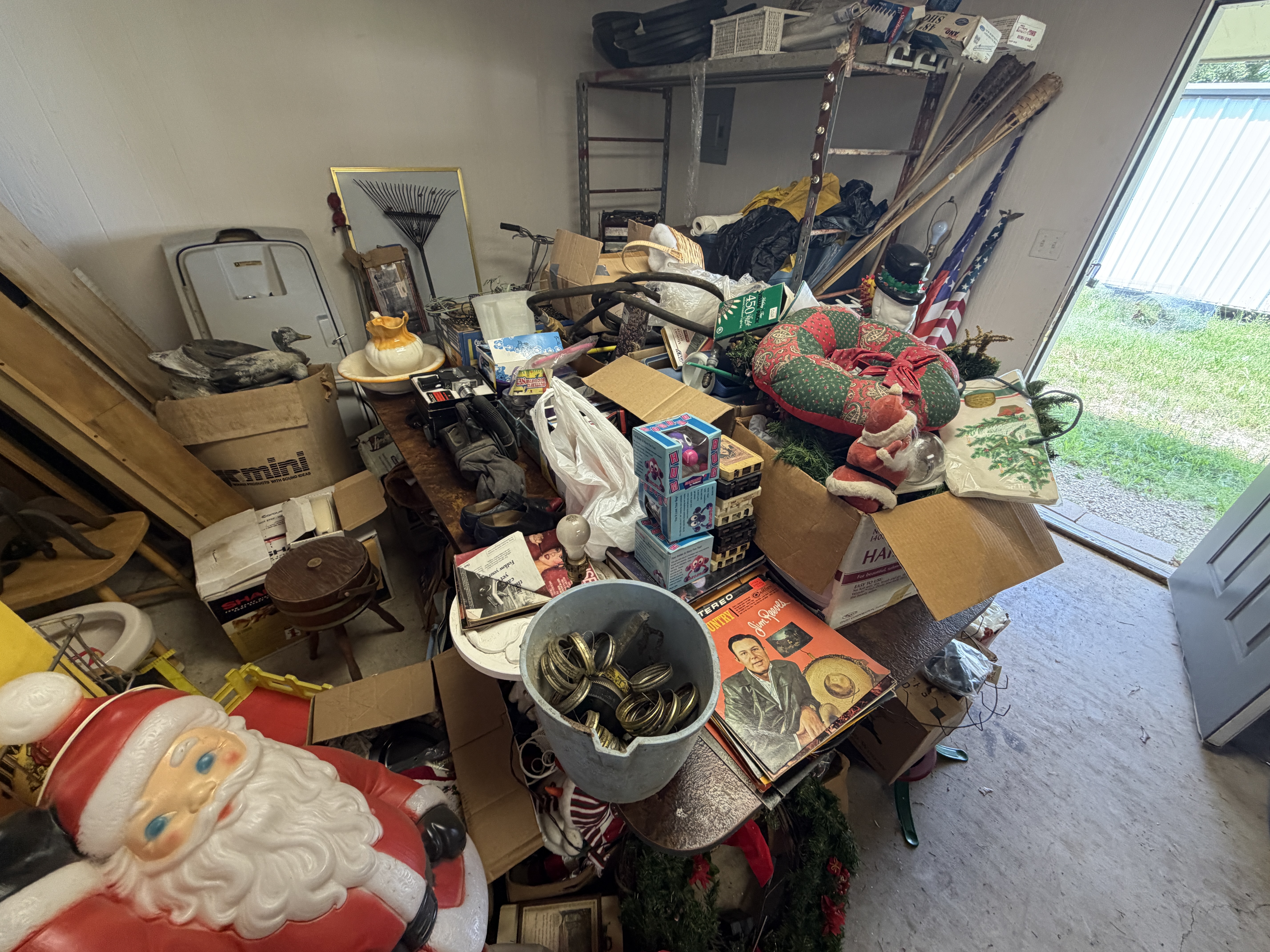 Estate Auction Image