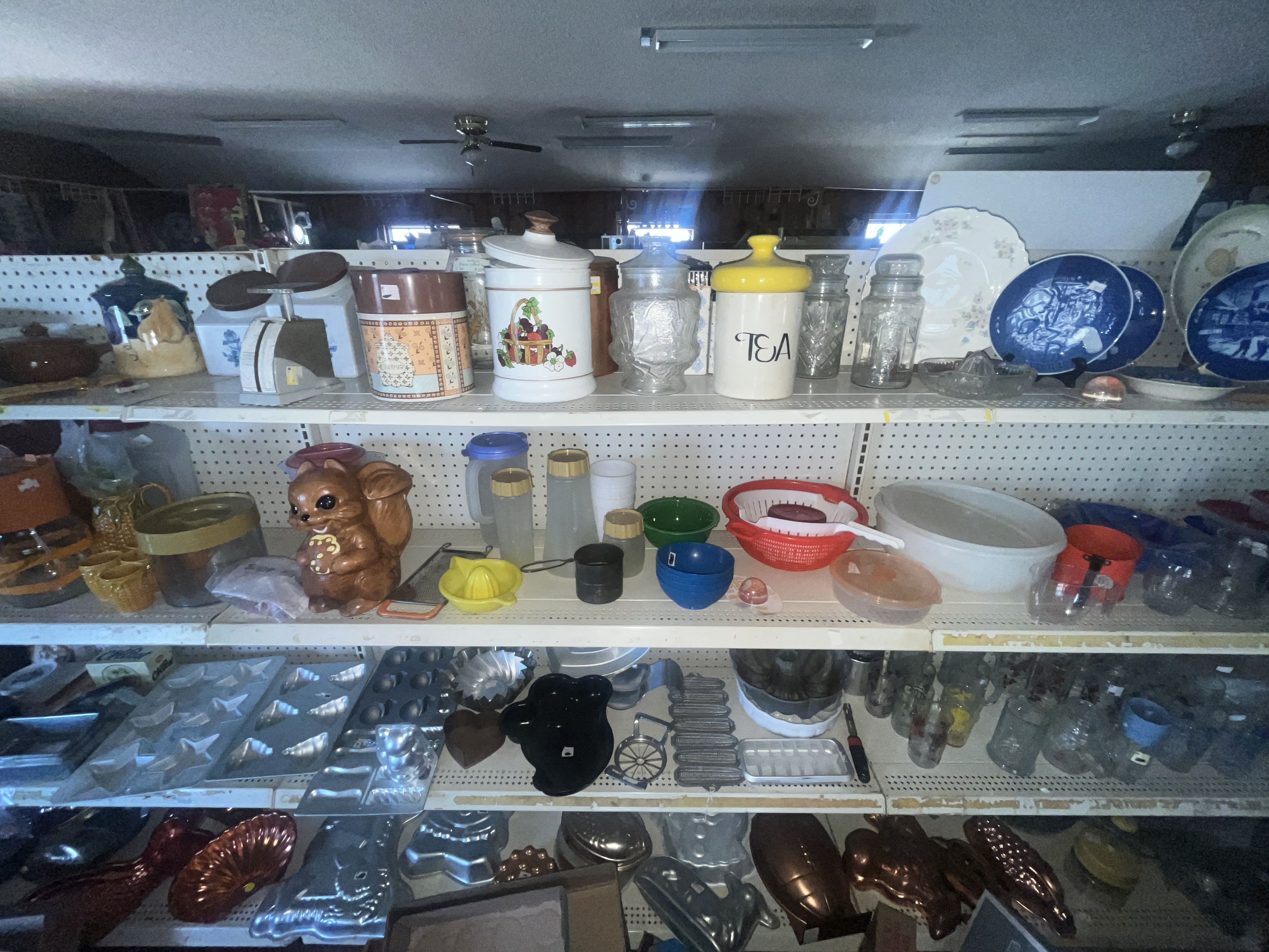 Real Estate & Retail Business Liquidation Image