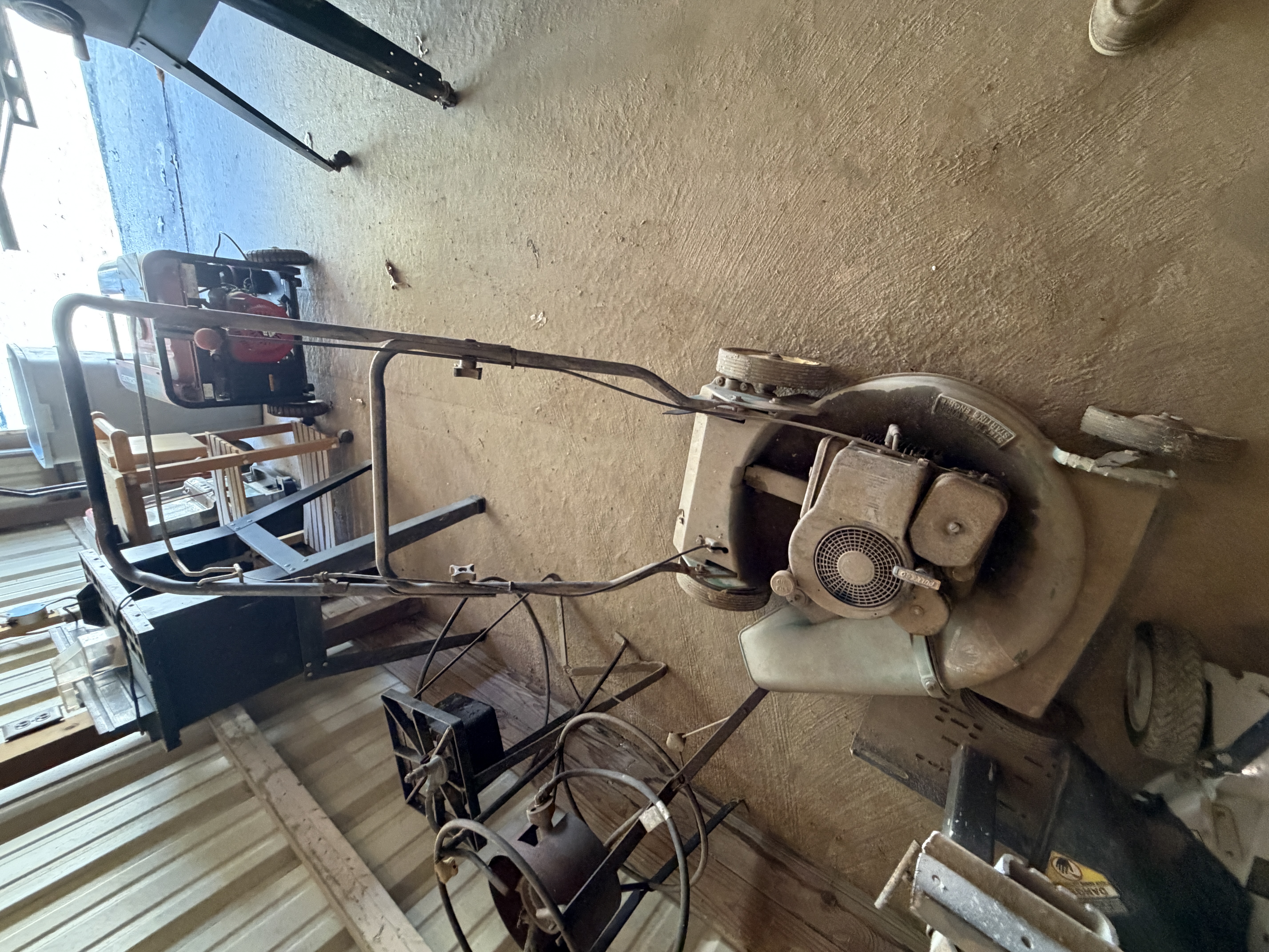 Moving/Reduction Auction Image