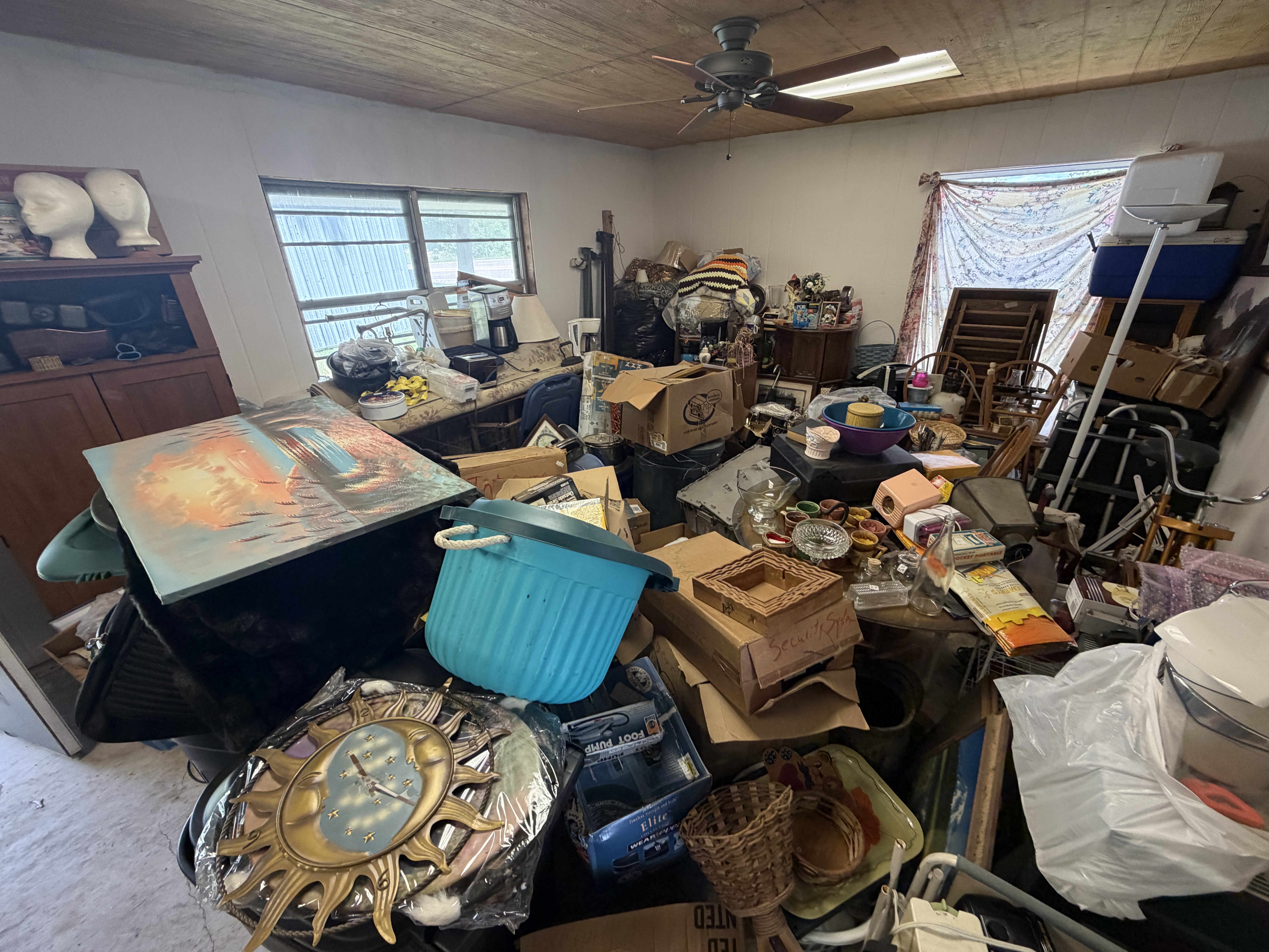 Estate Auction Image