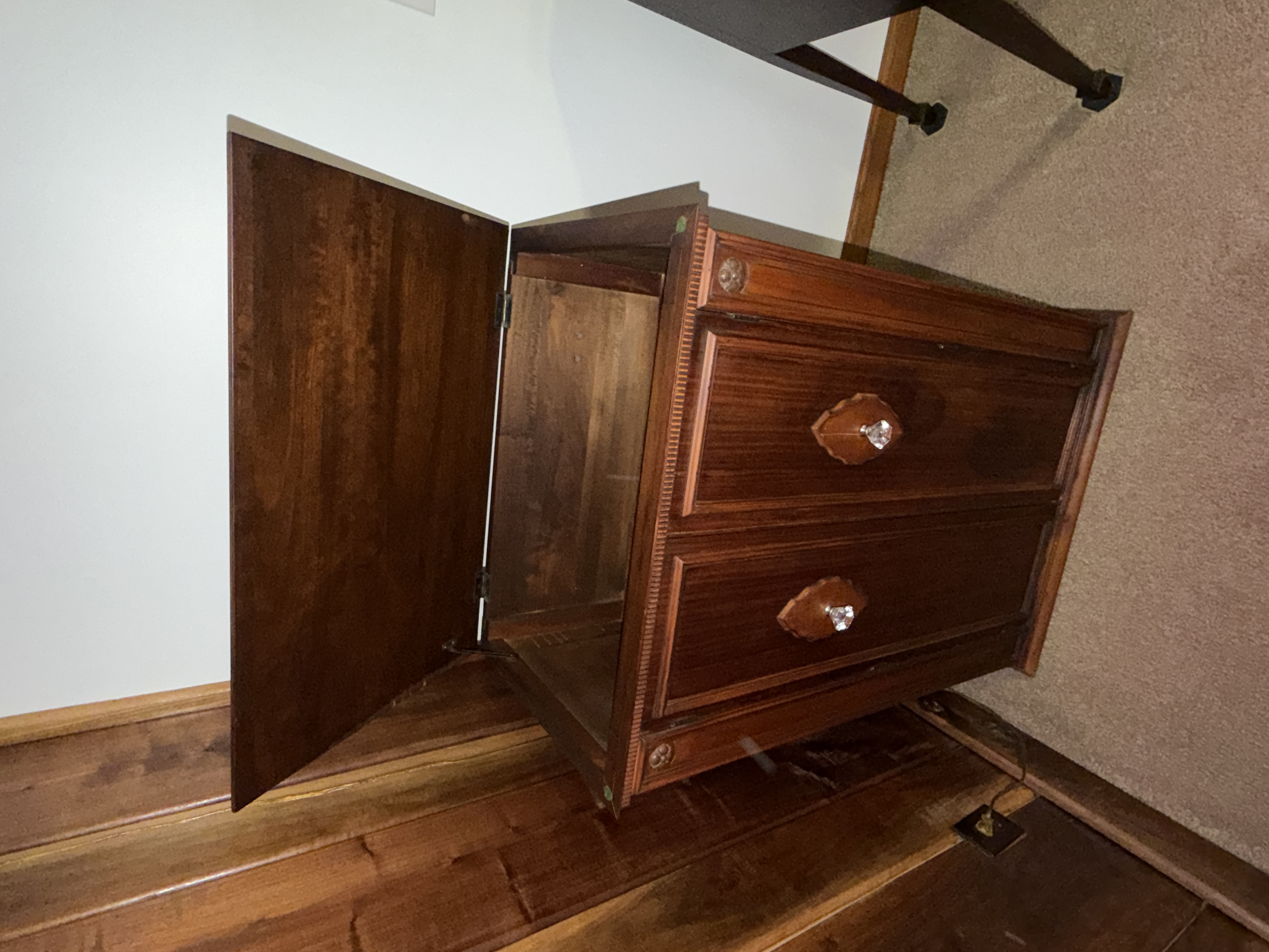 Moving/Reduction Auction Image