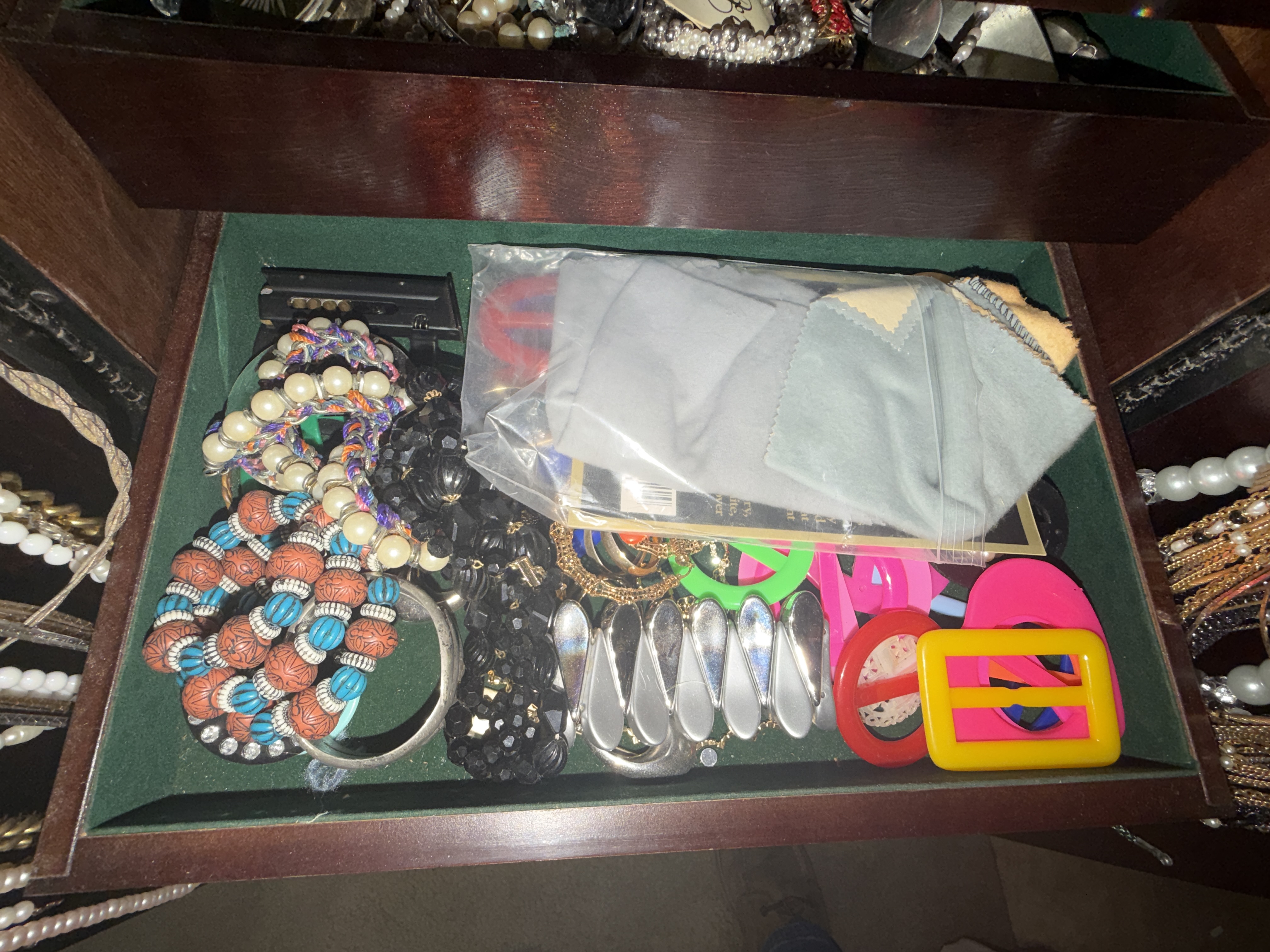 Estate Auction Image