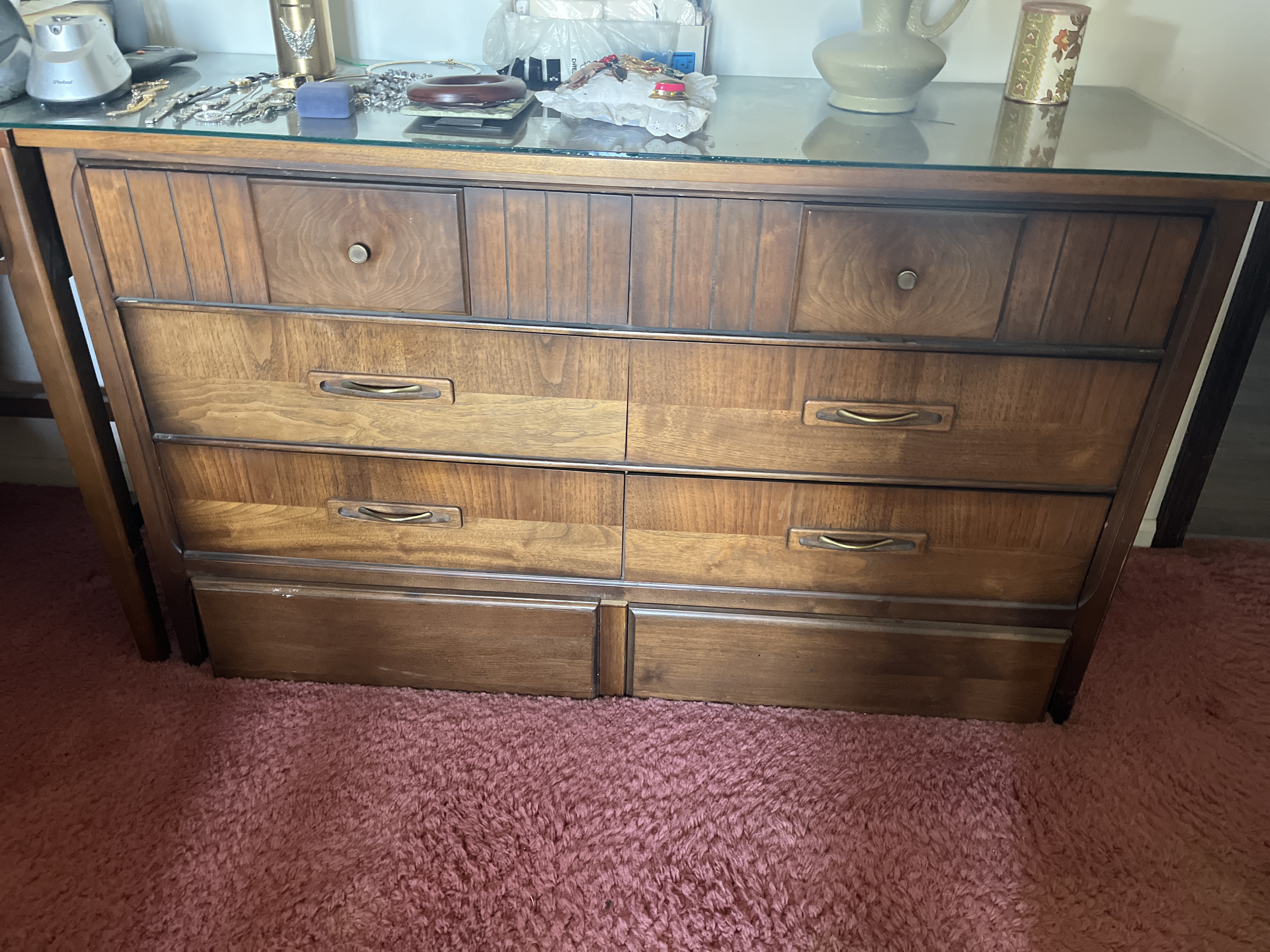 Living Estate of Ms Mary Schug Image