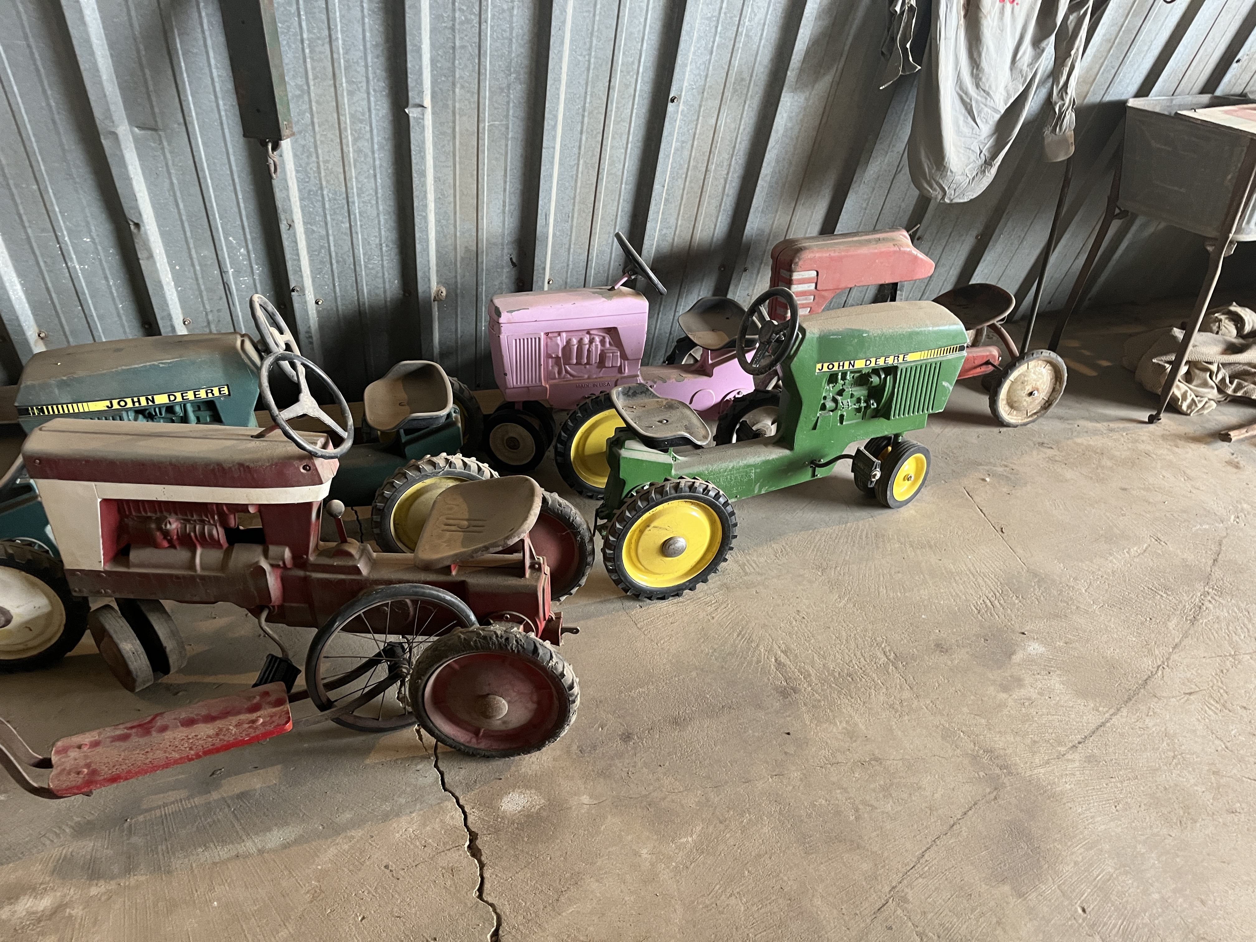 Collector's Dream Auction Image