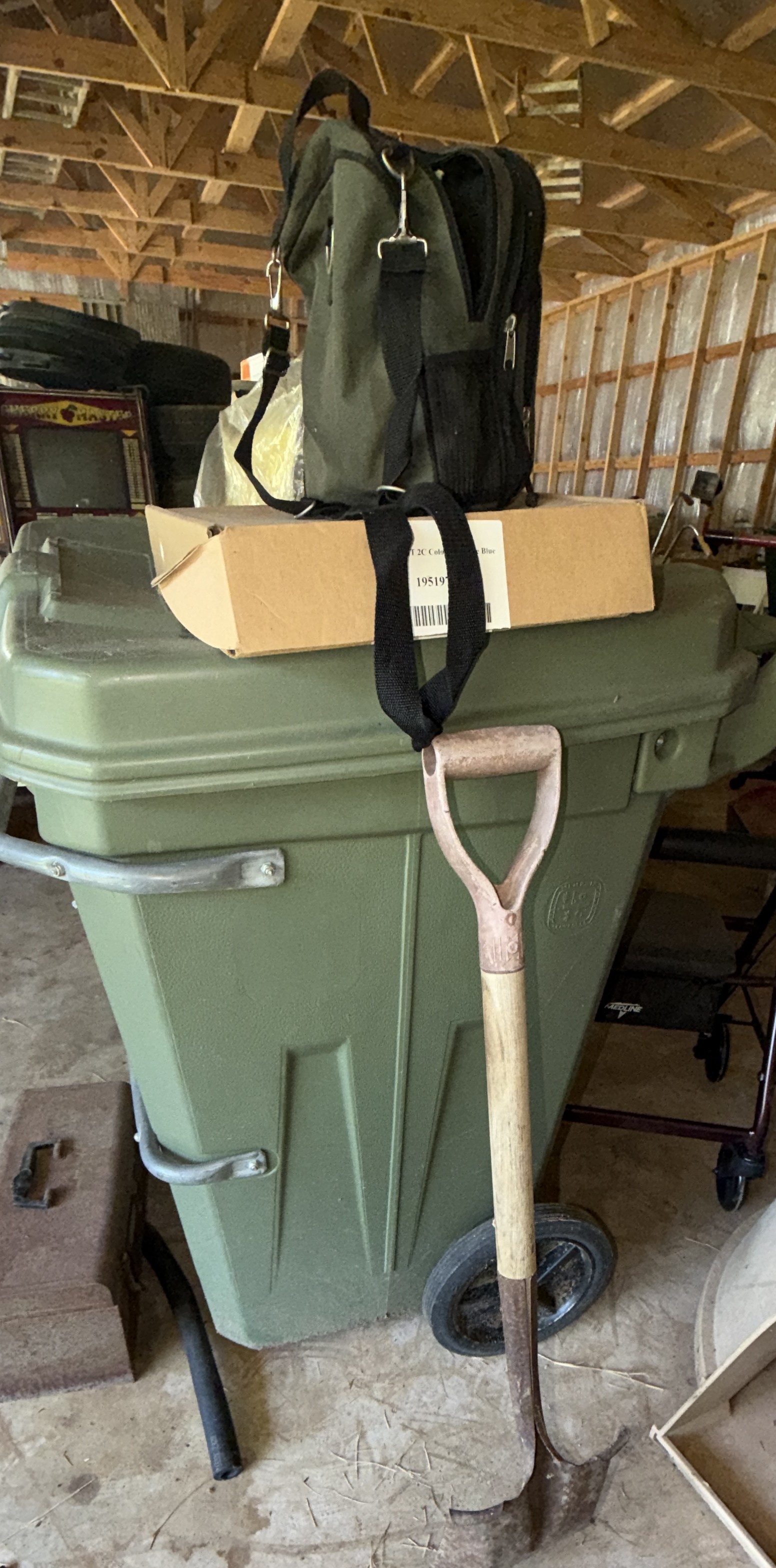 Estate Auction Image