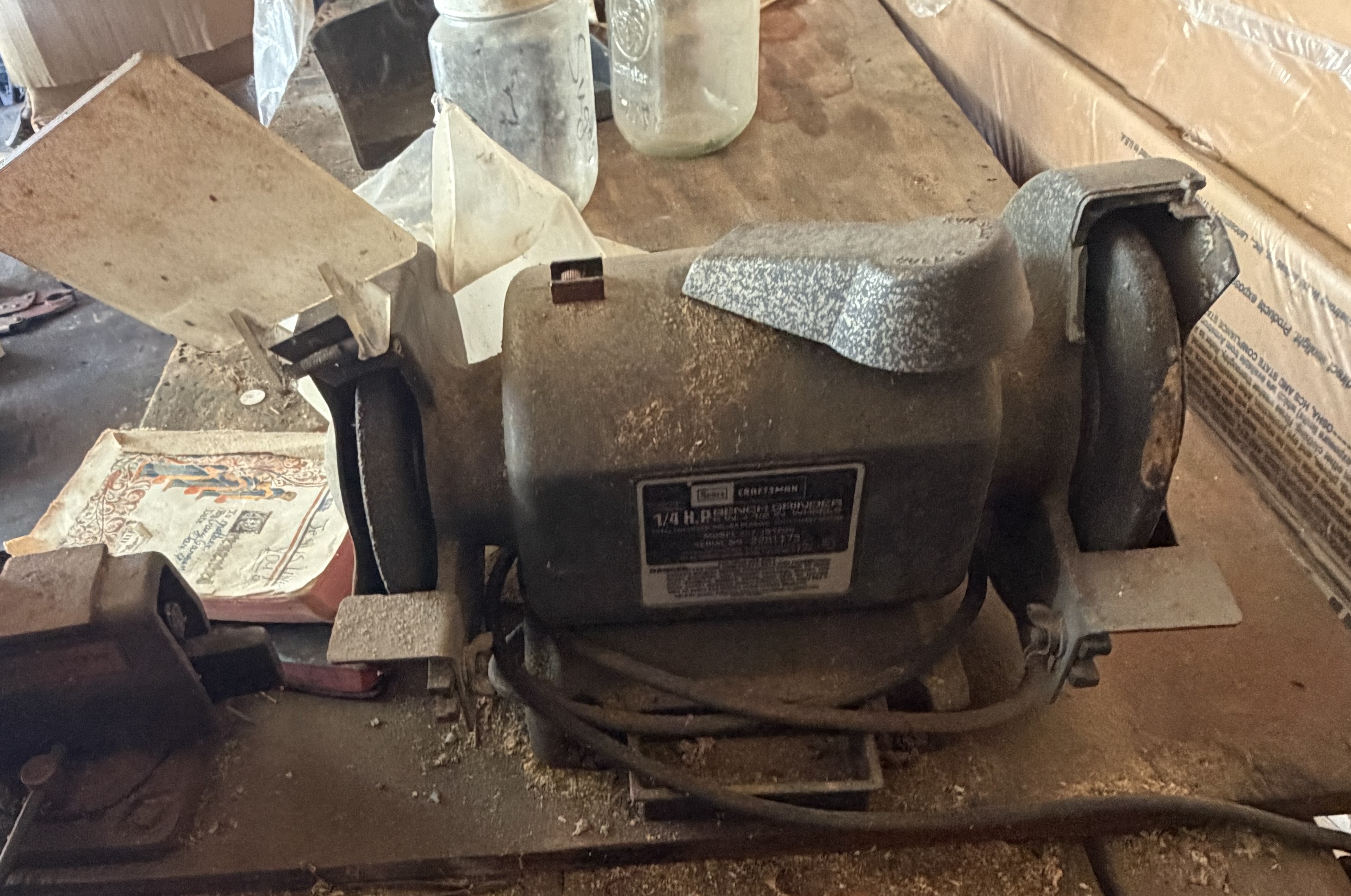 Estate Auction Image