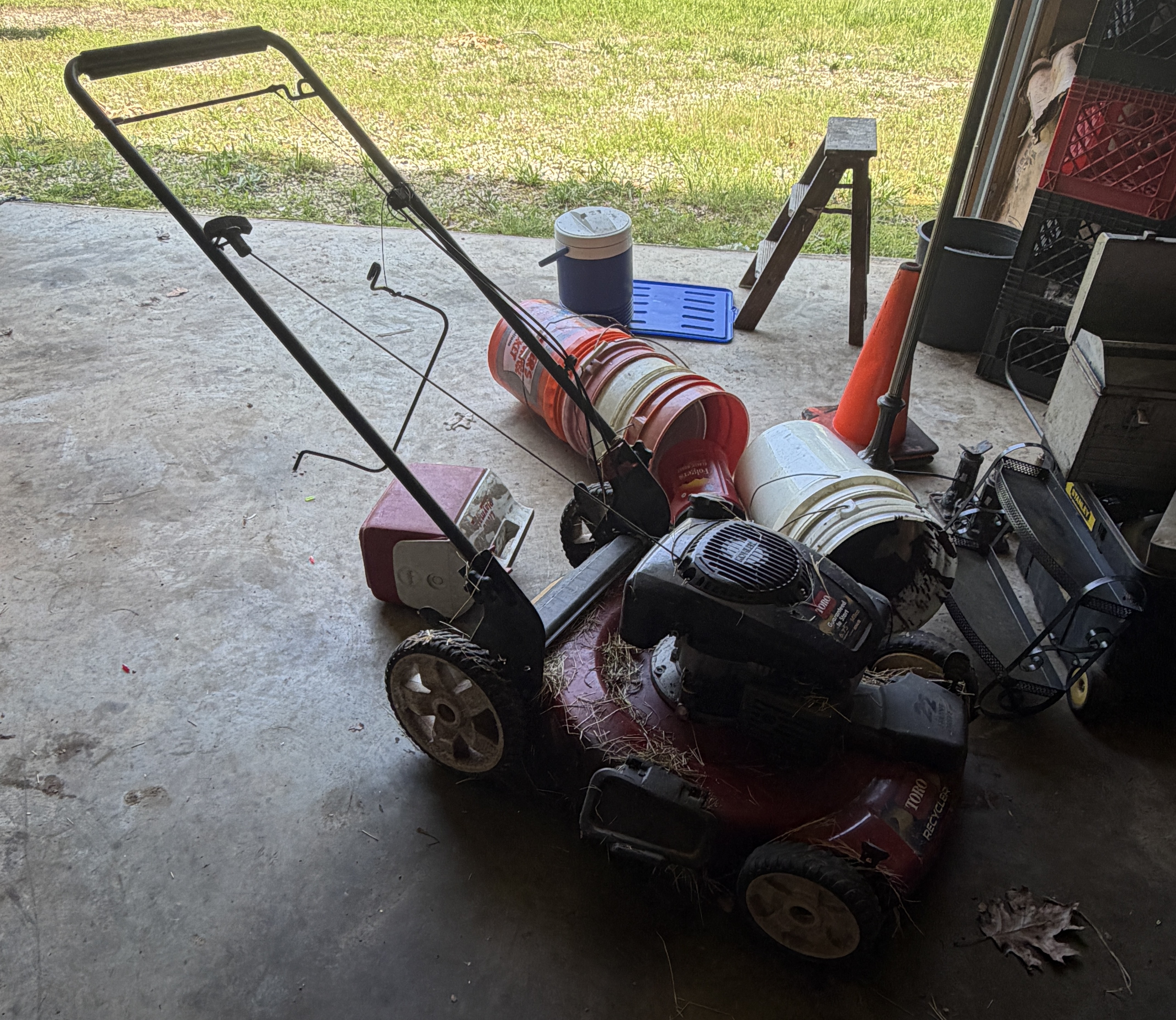 Estate Auction Image