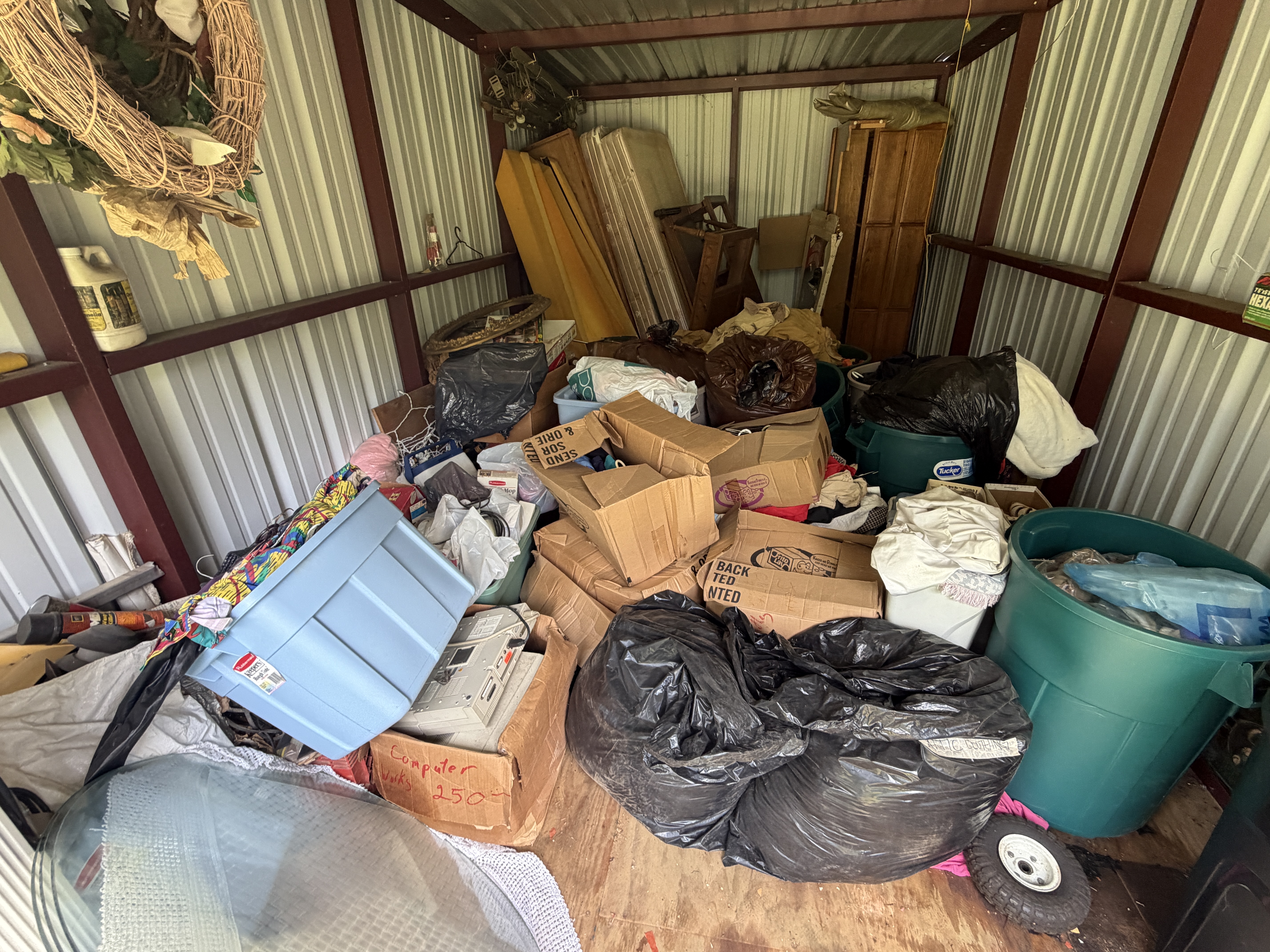 Estate Auction Image