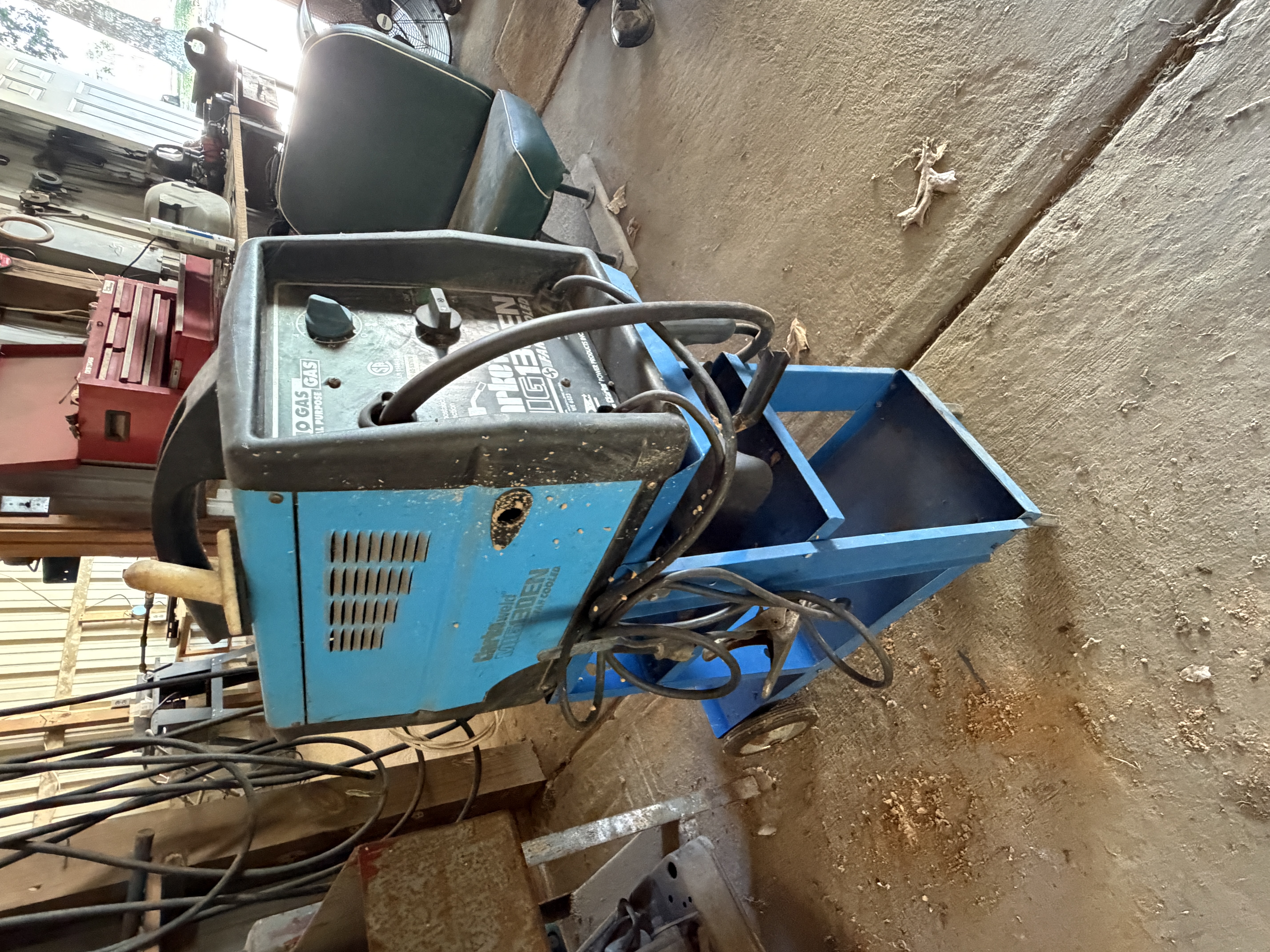Moving/Reduction Auction Image