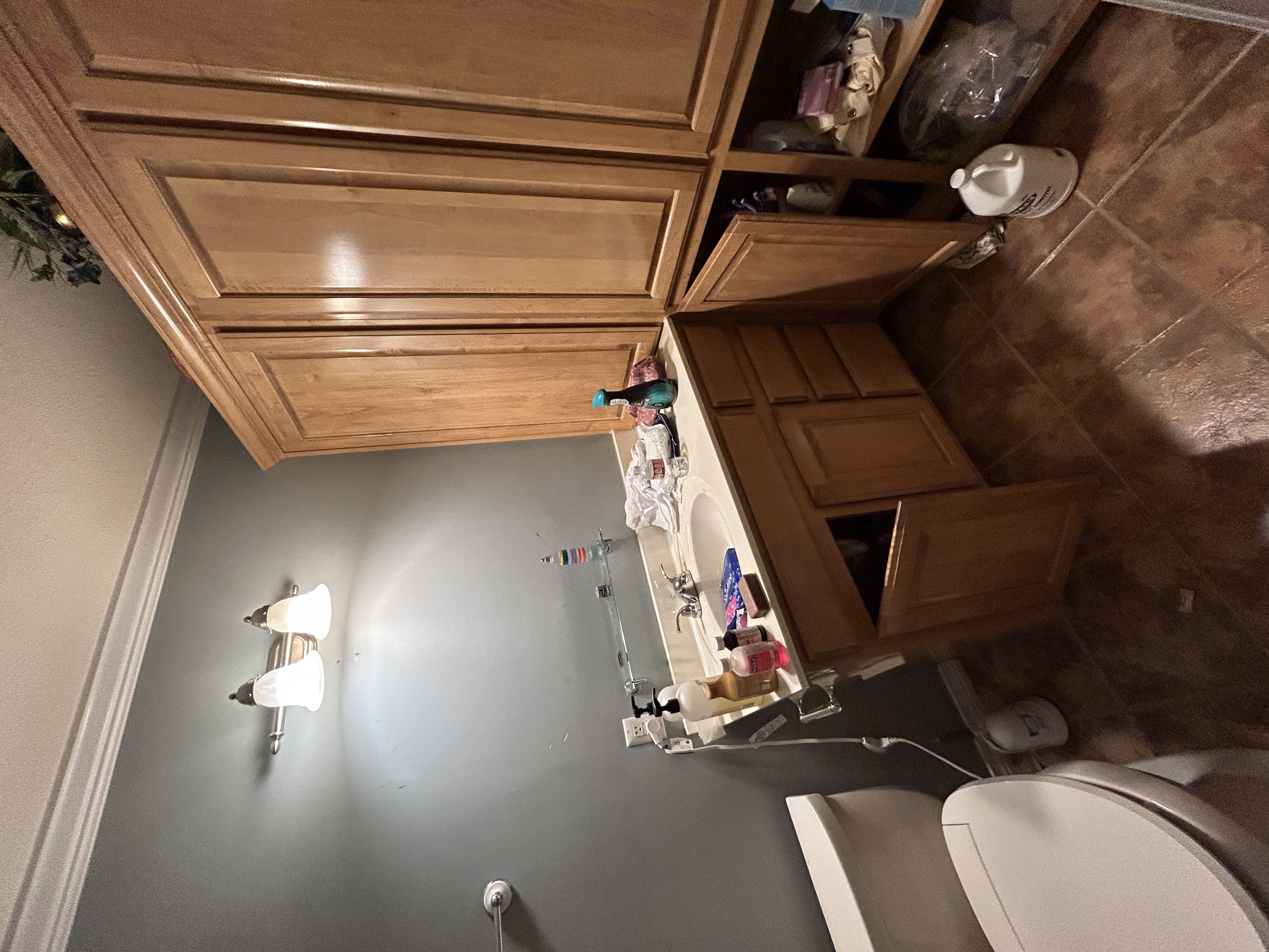 Real Estate & Personal Property Auction Image