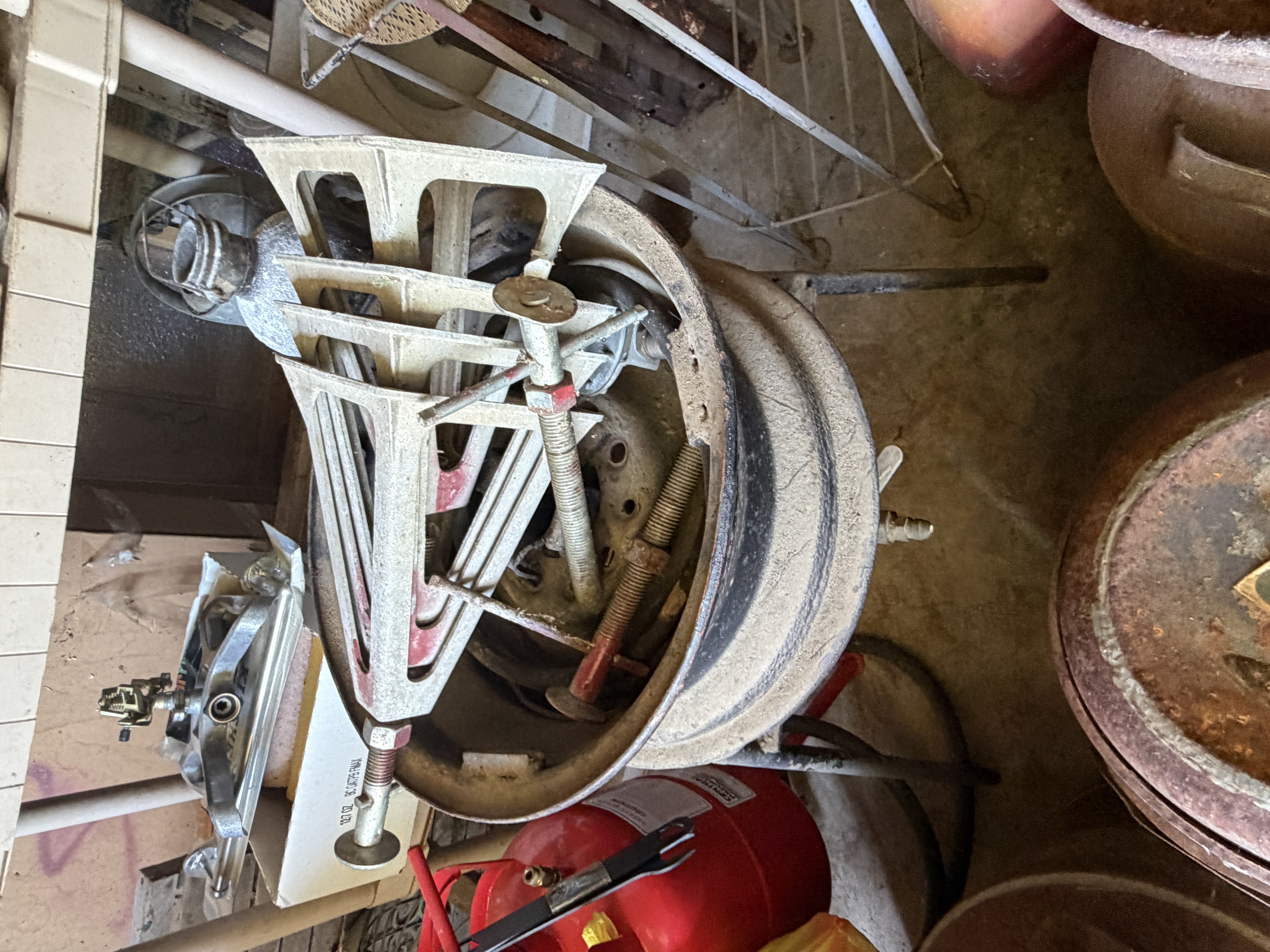 Estate Auction Image
