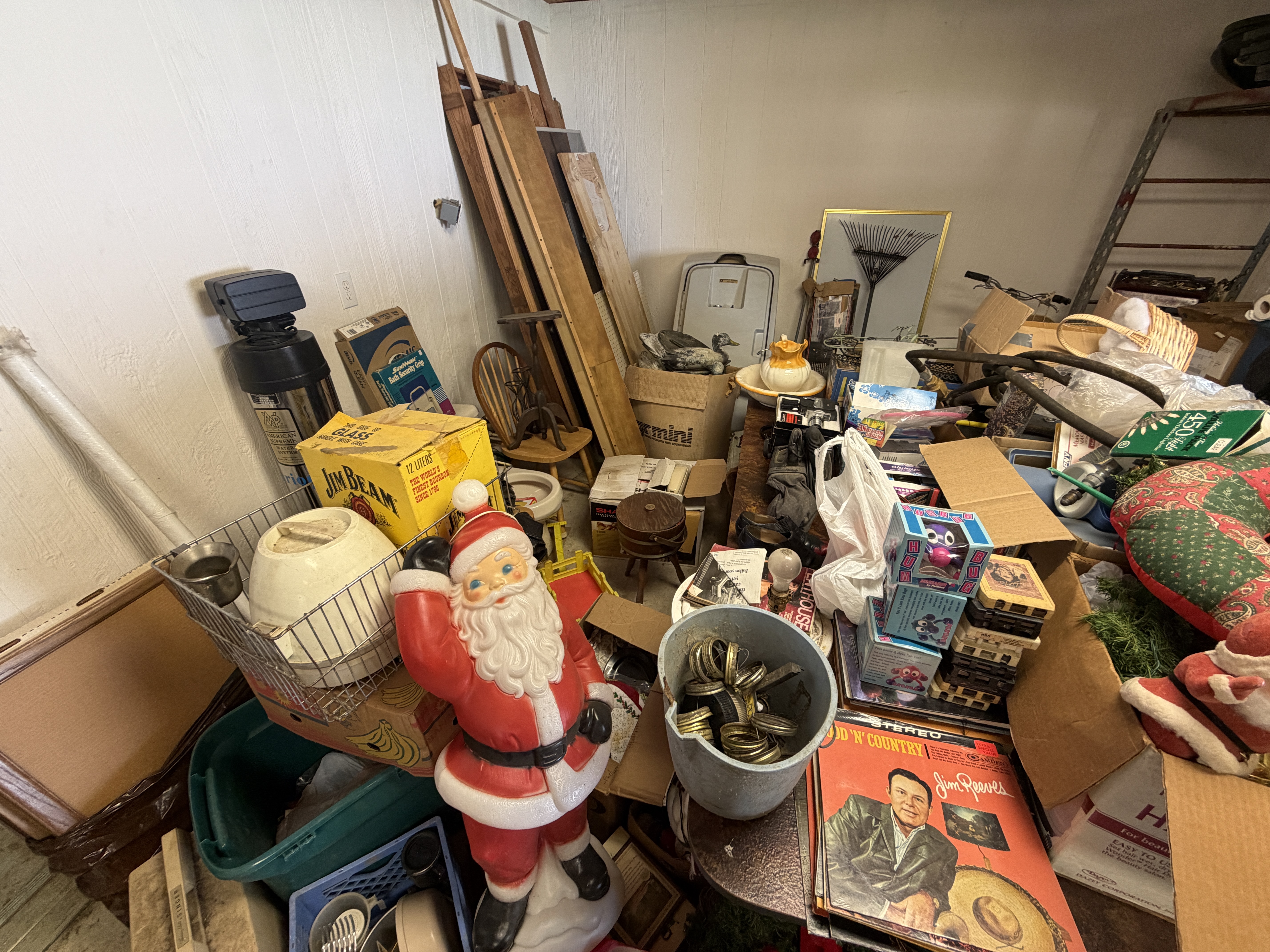 Estate Auction Image