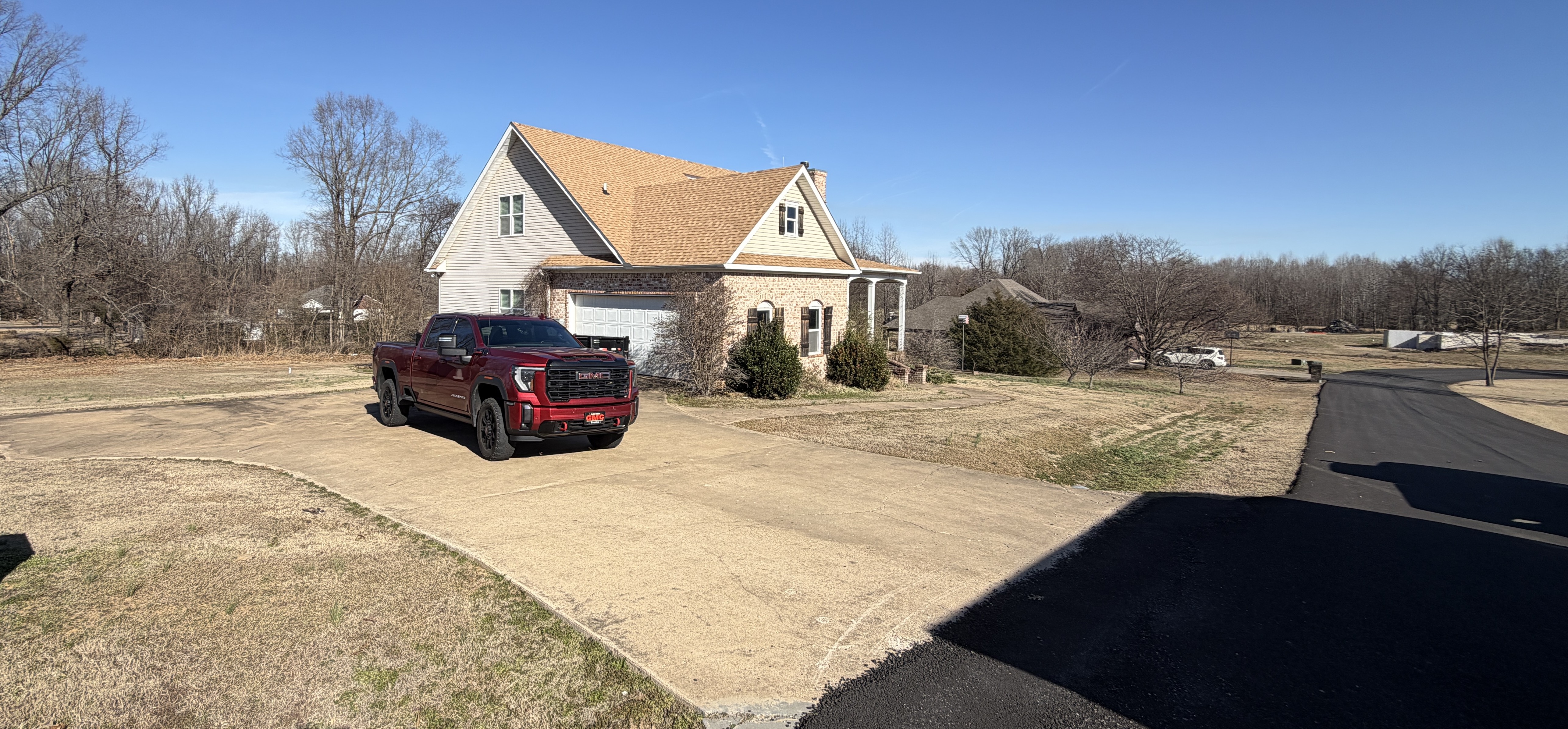 Real Estate & Personal Property Auction Image