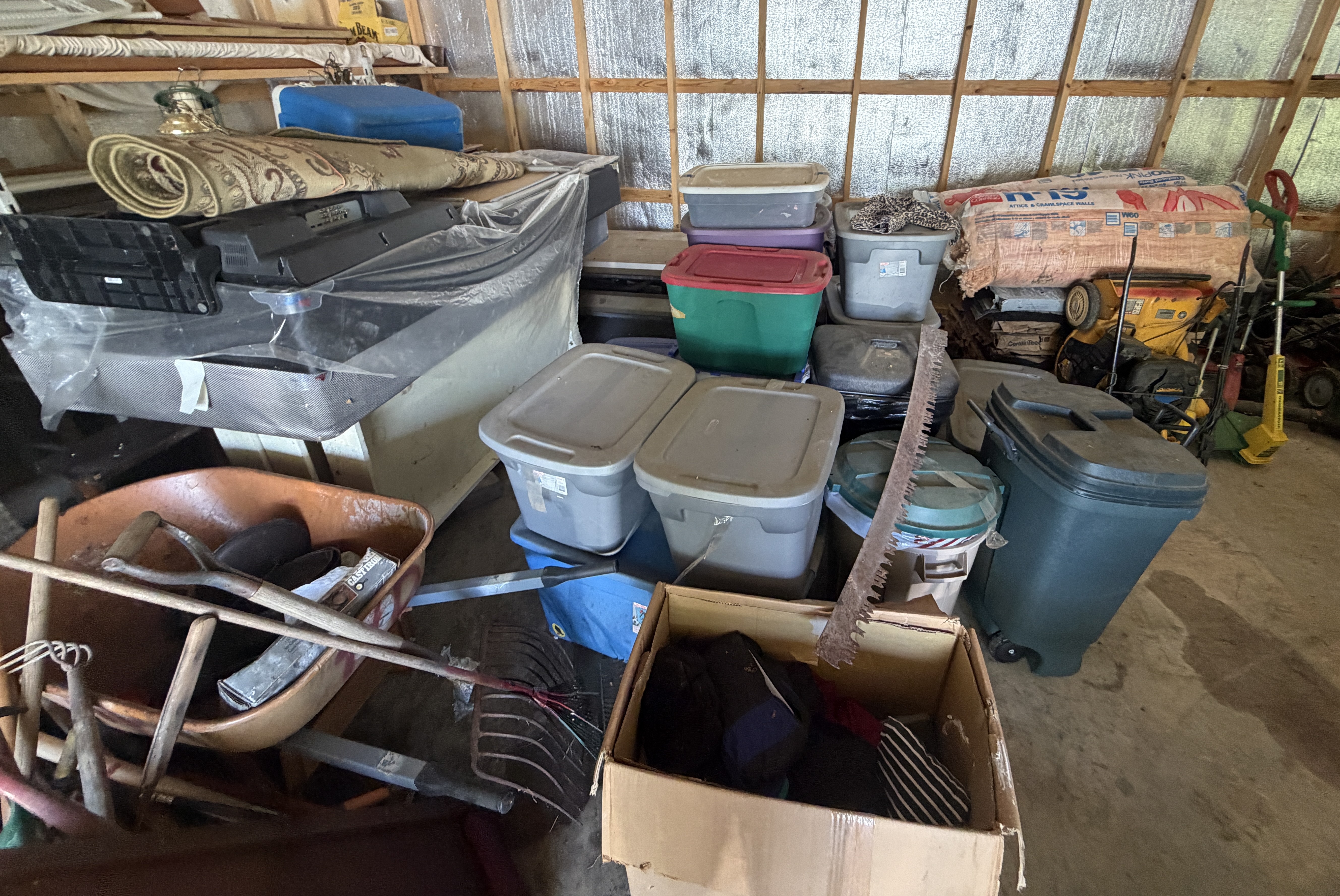 Estate Auction Image