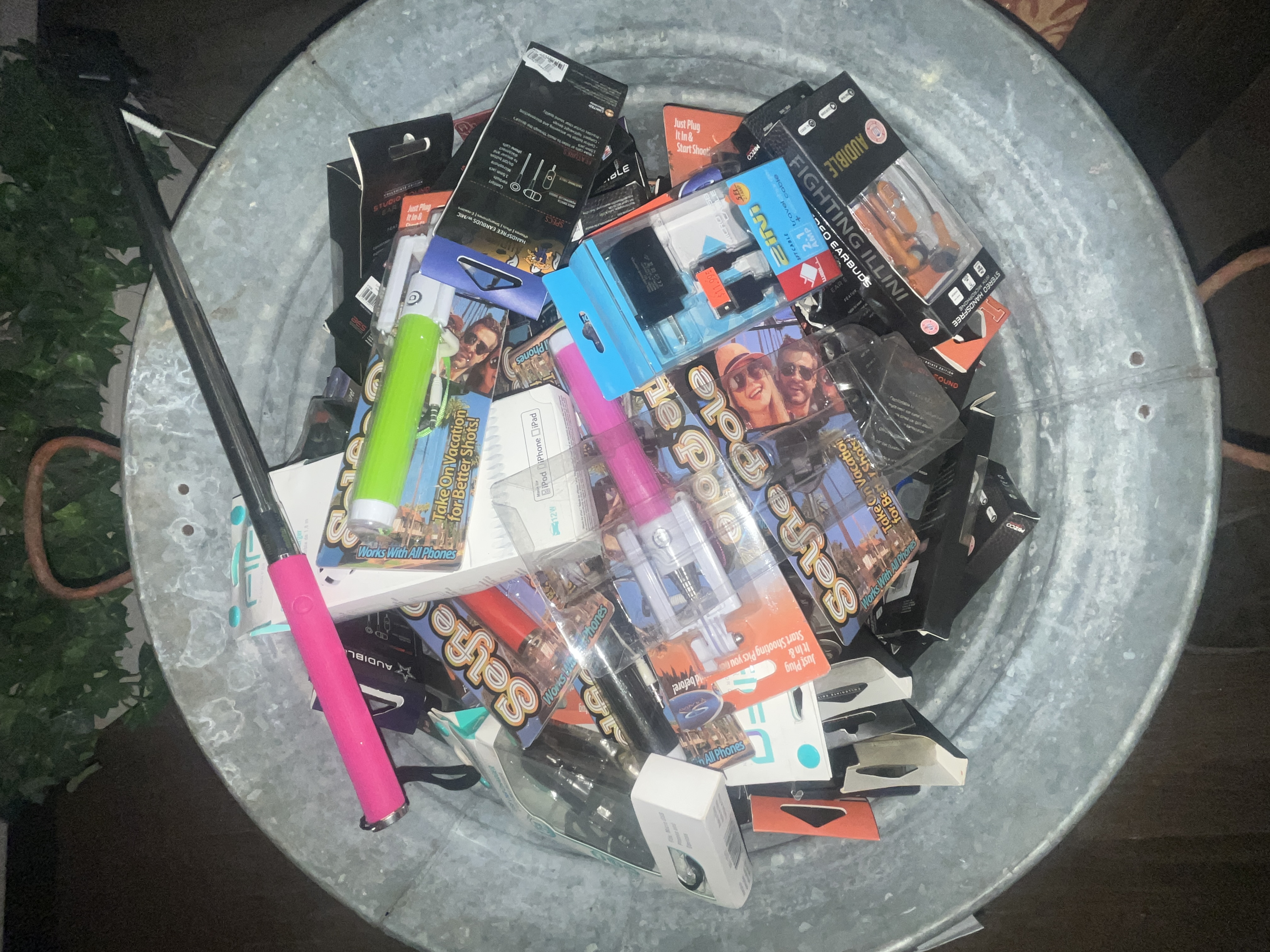 Real Estate & Retail Business Liquidation Image