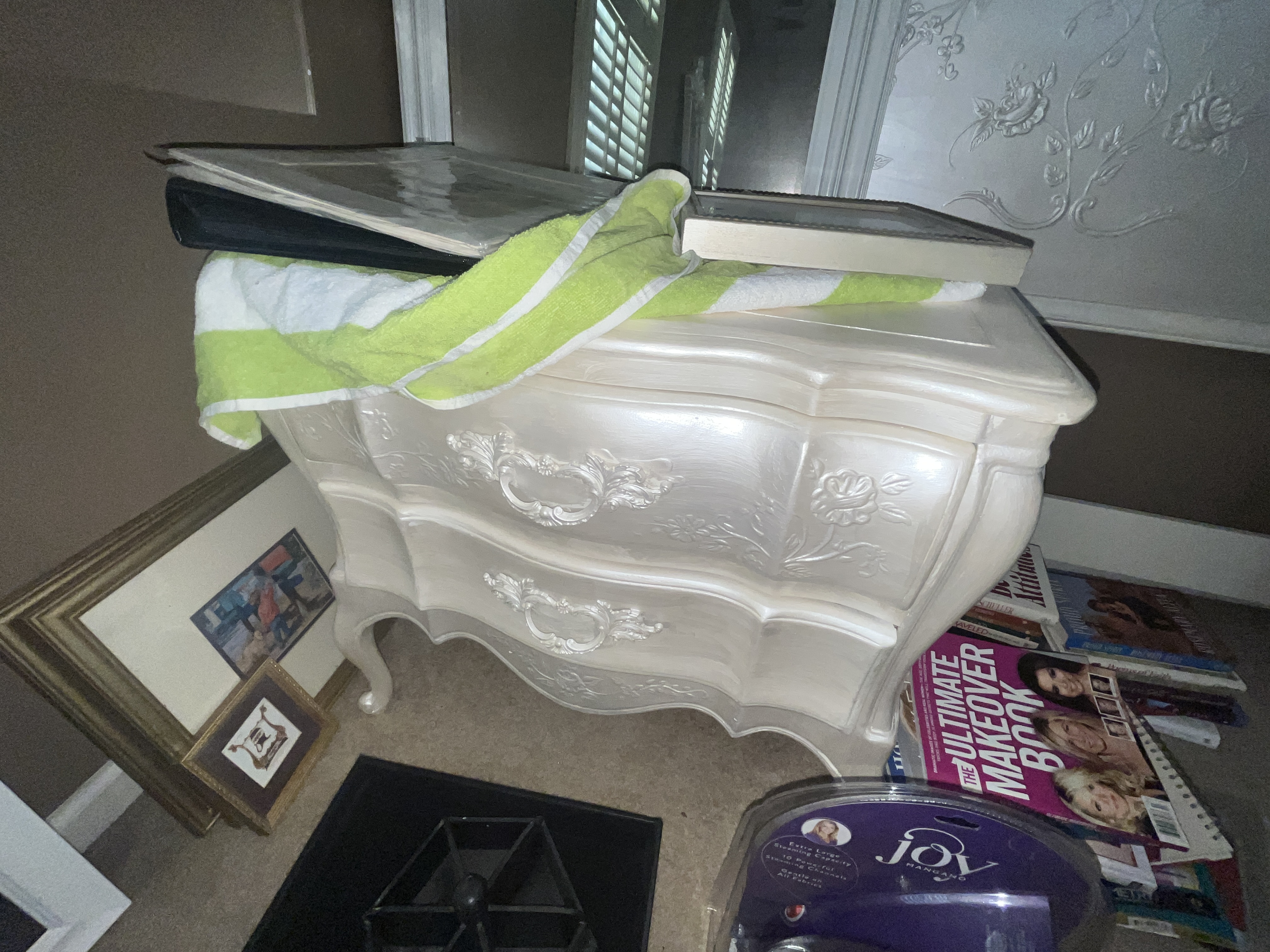 Moving Auction Image