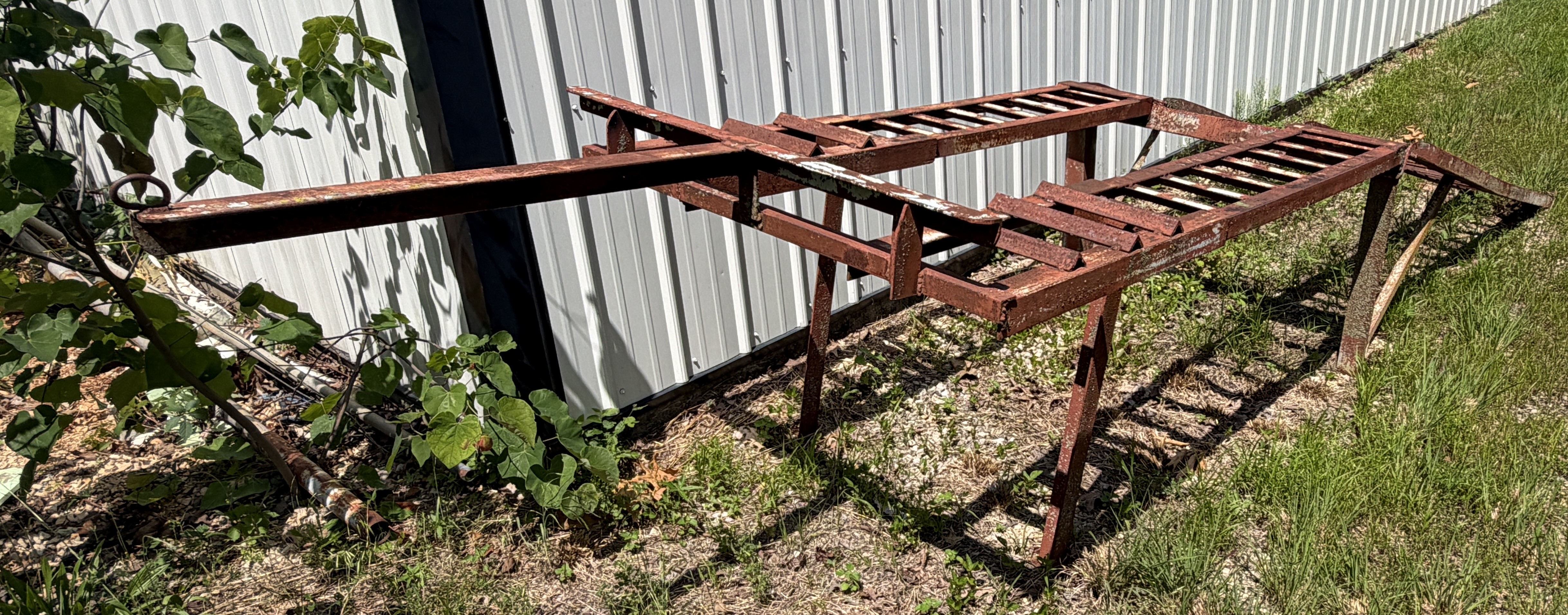 Estate Auction Image