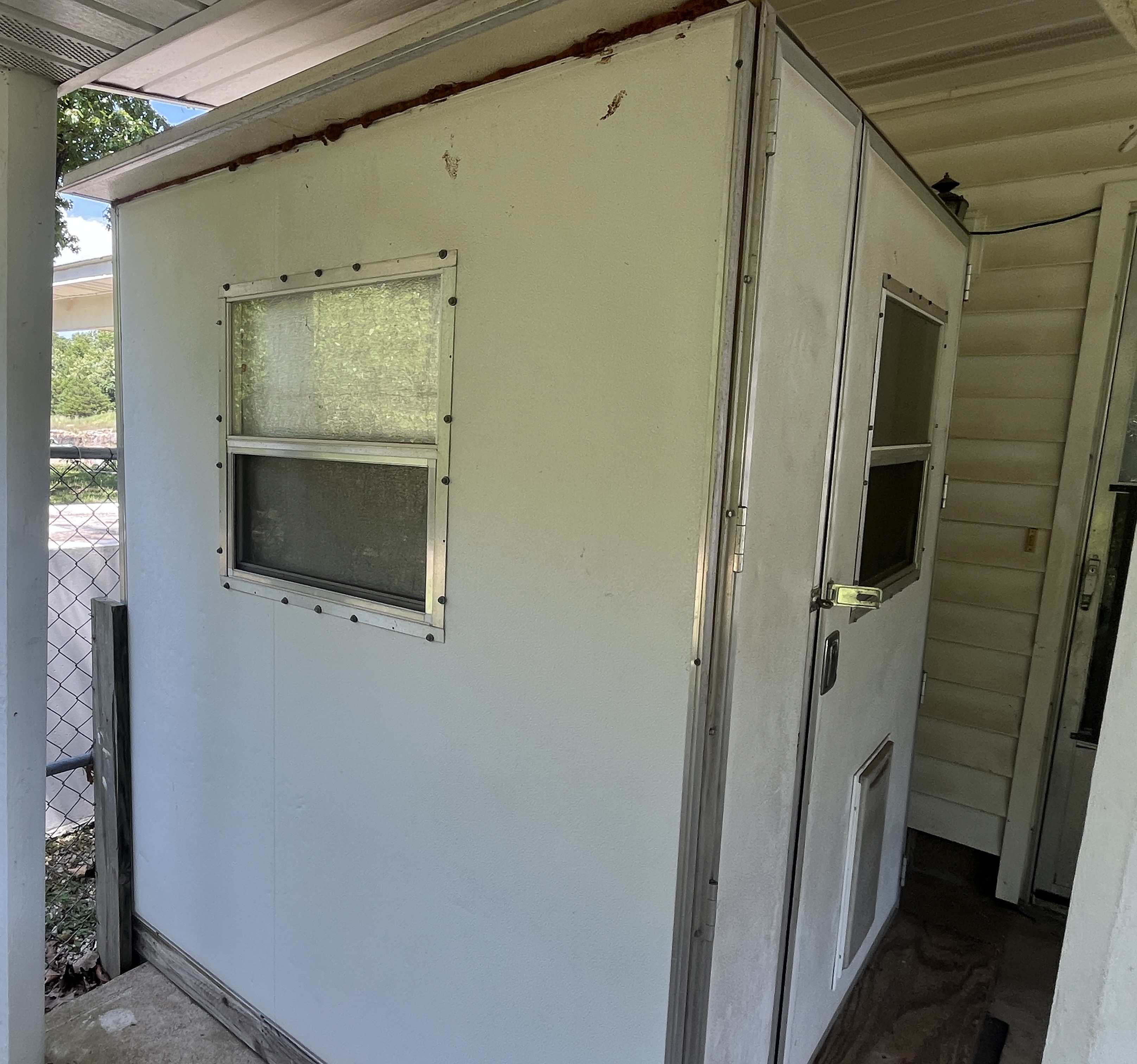 Estate Auction Image