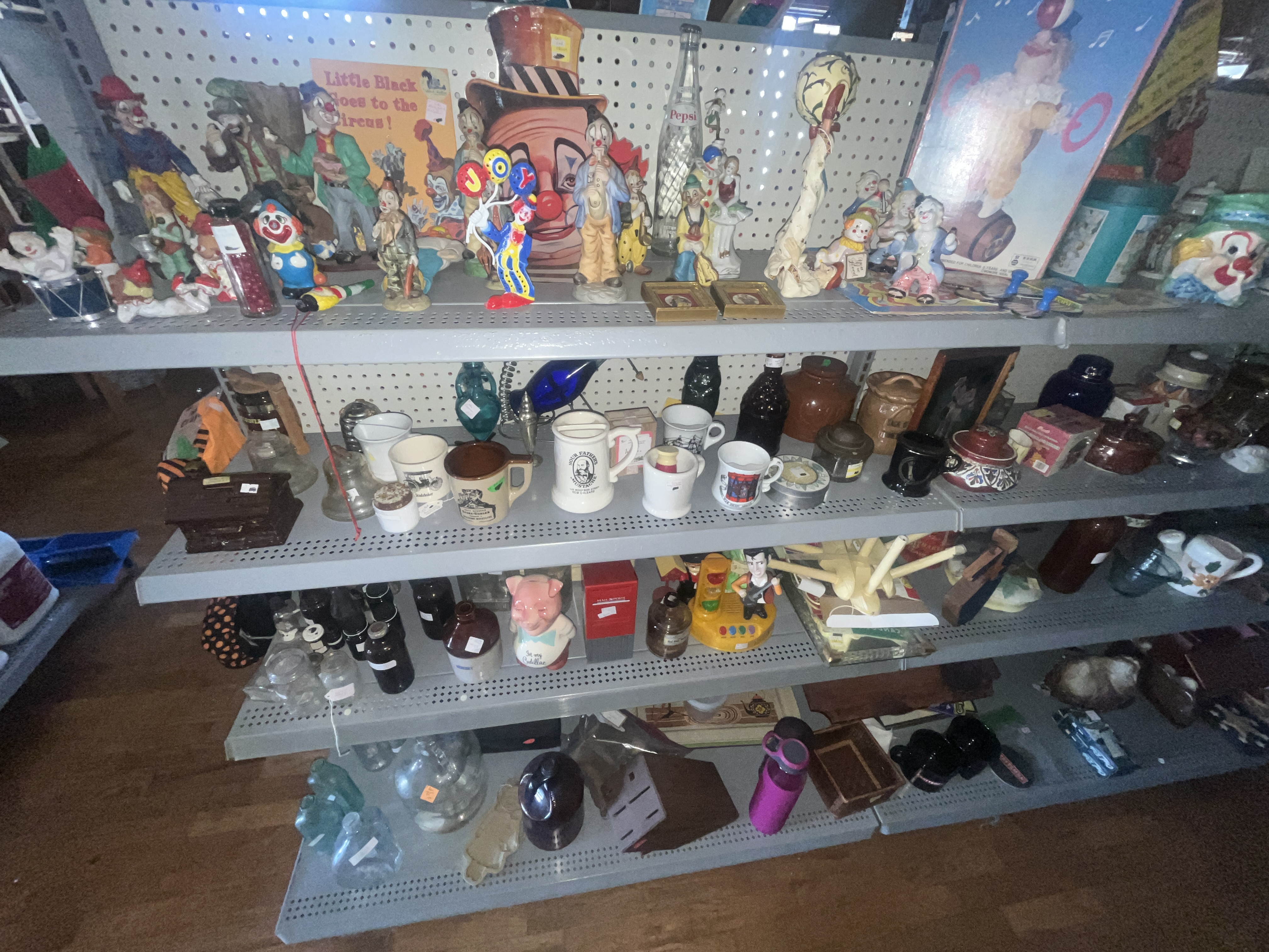 Real Estate & Retail Business Liquidation Image