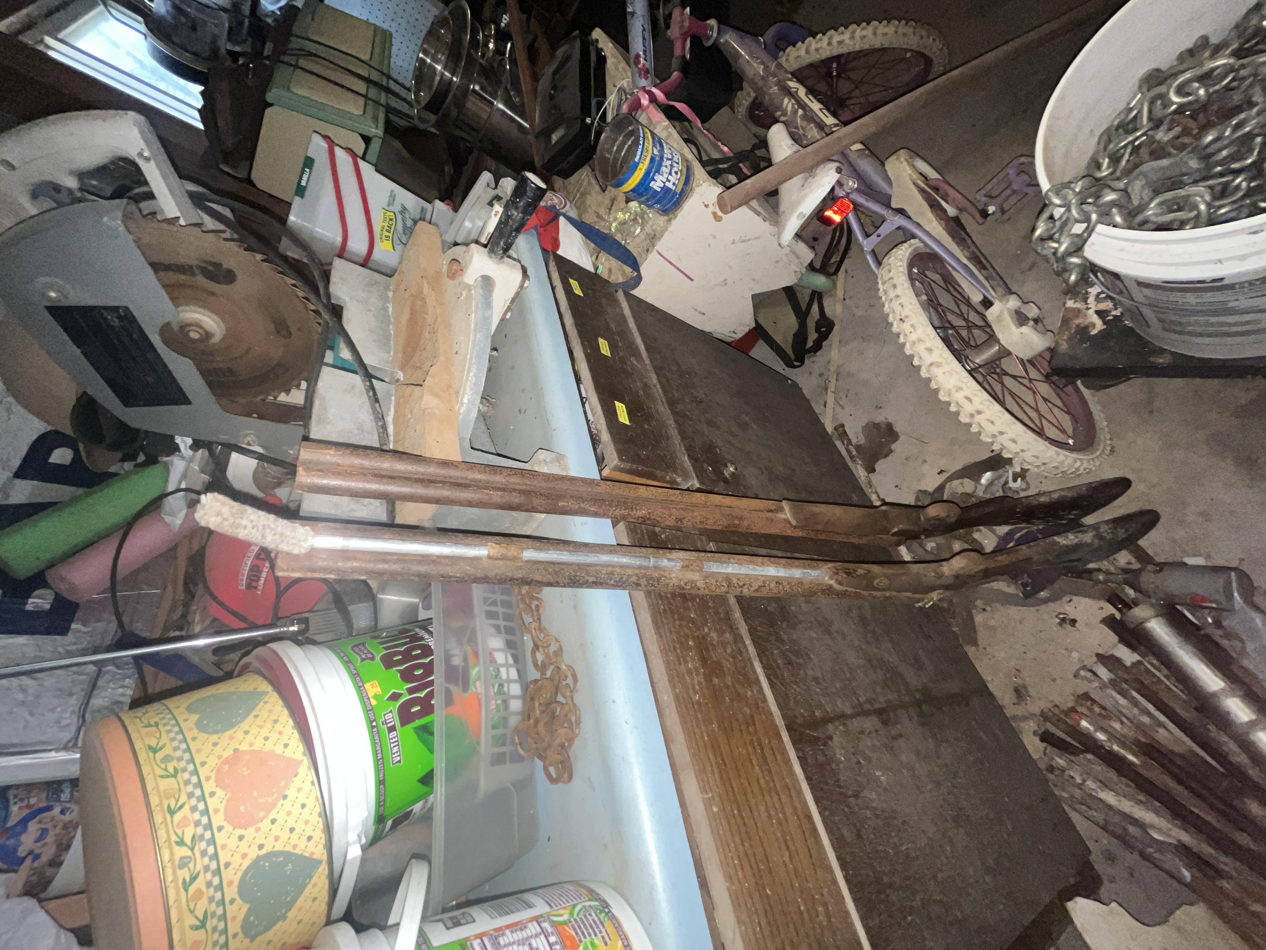 Moving Auction Image
