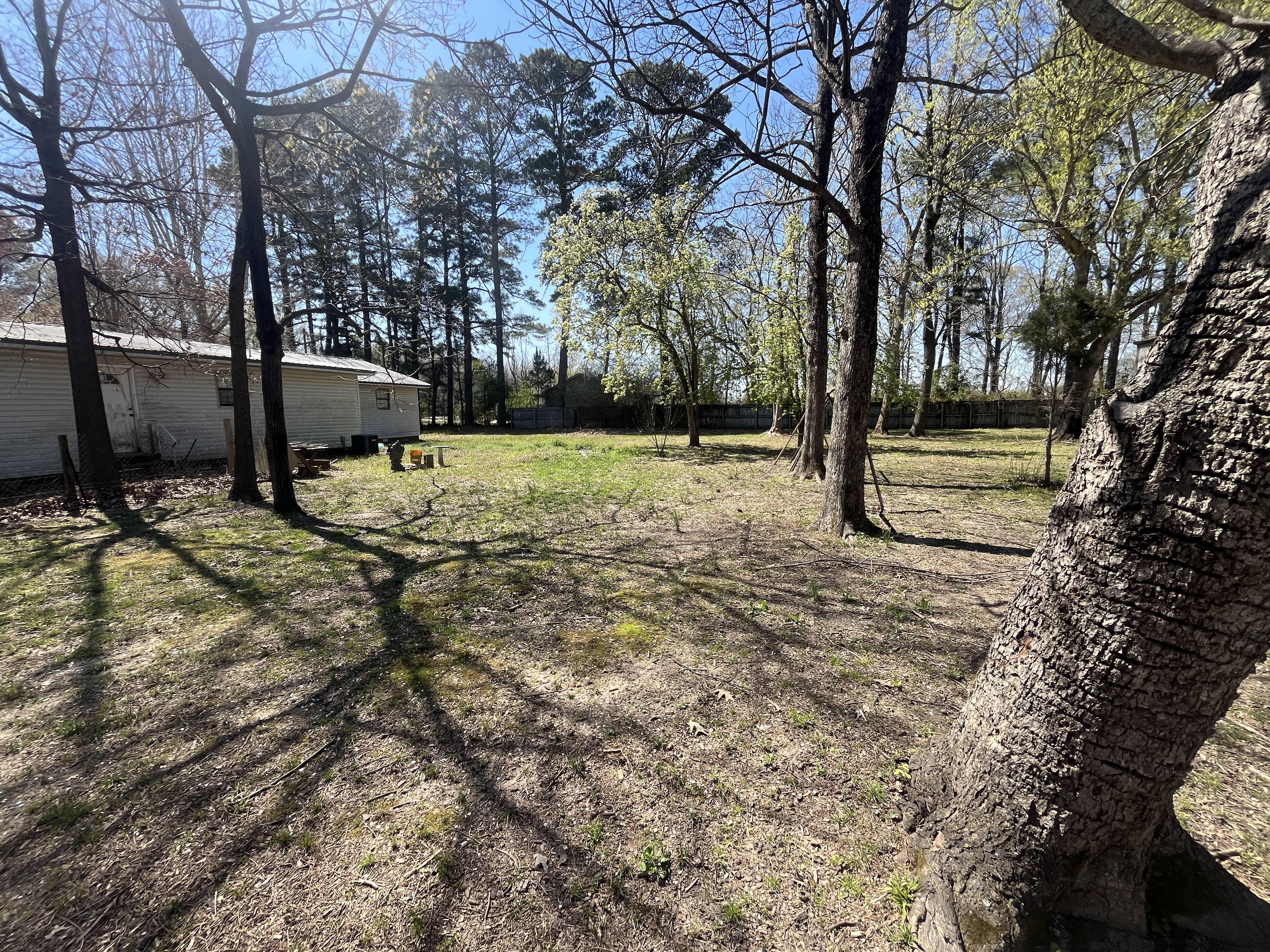 Real Estate & Personal Property Auction Image
