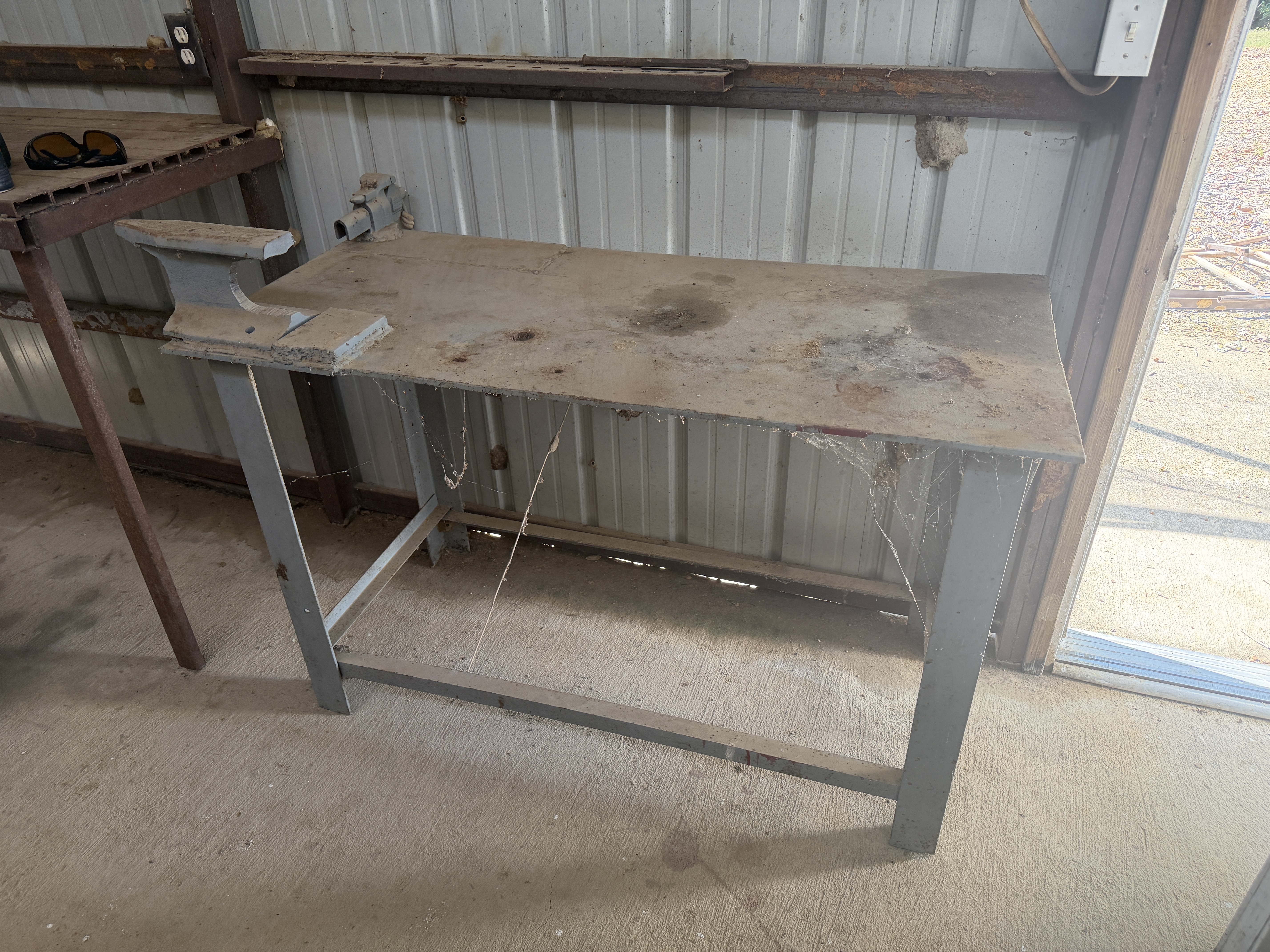 Moving/Reduction Auction Image